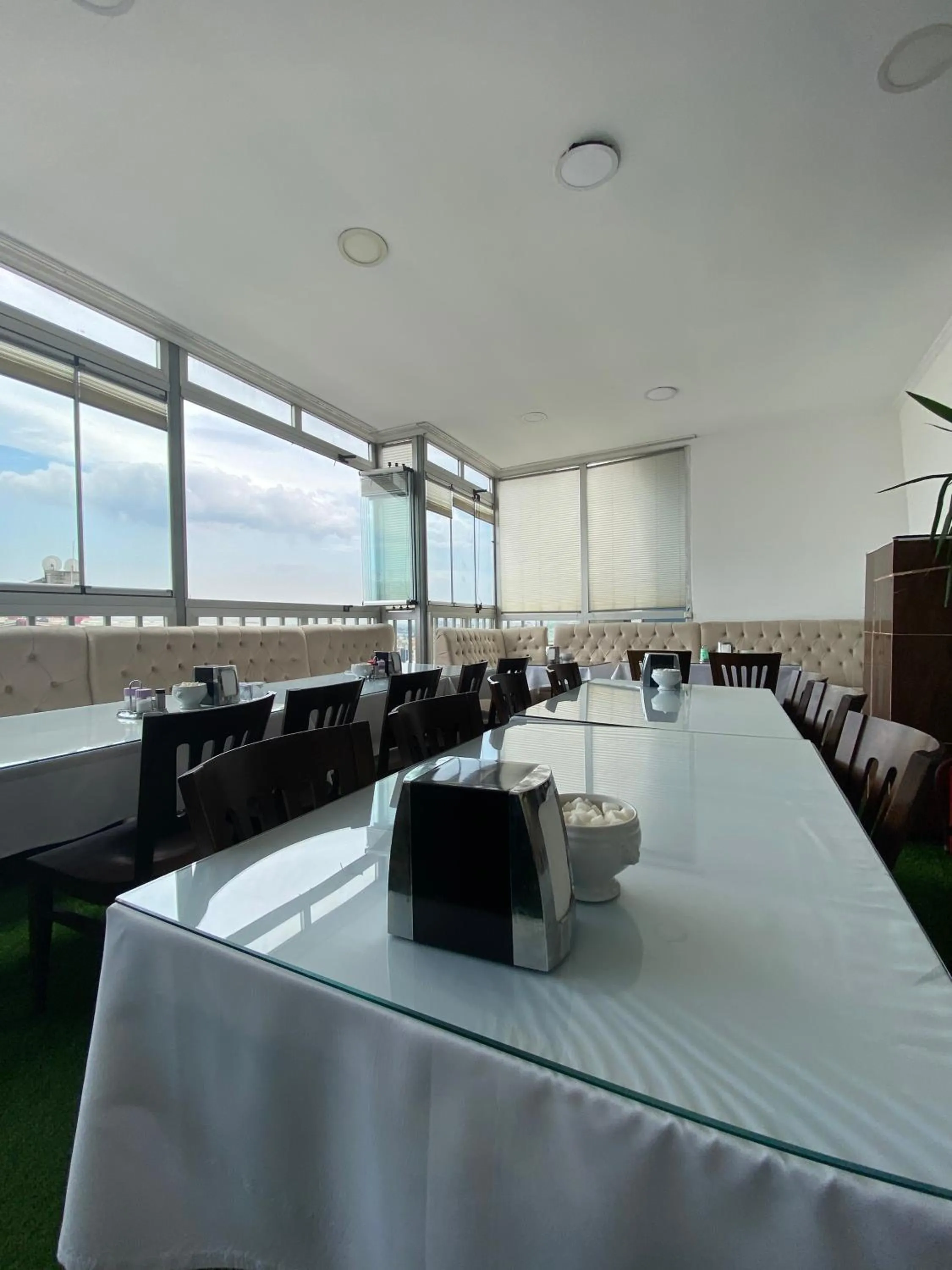 Restaurant/places to eat in Polanin Hotel