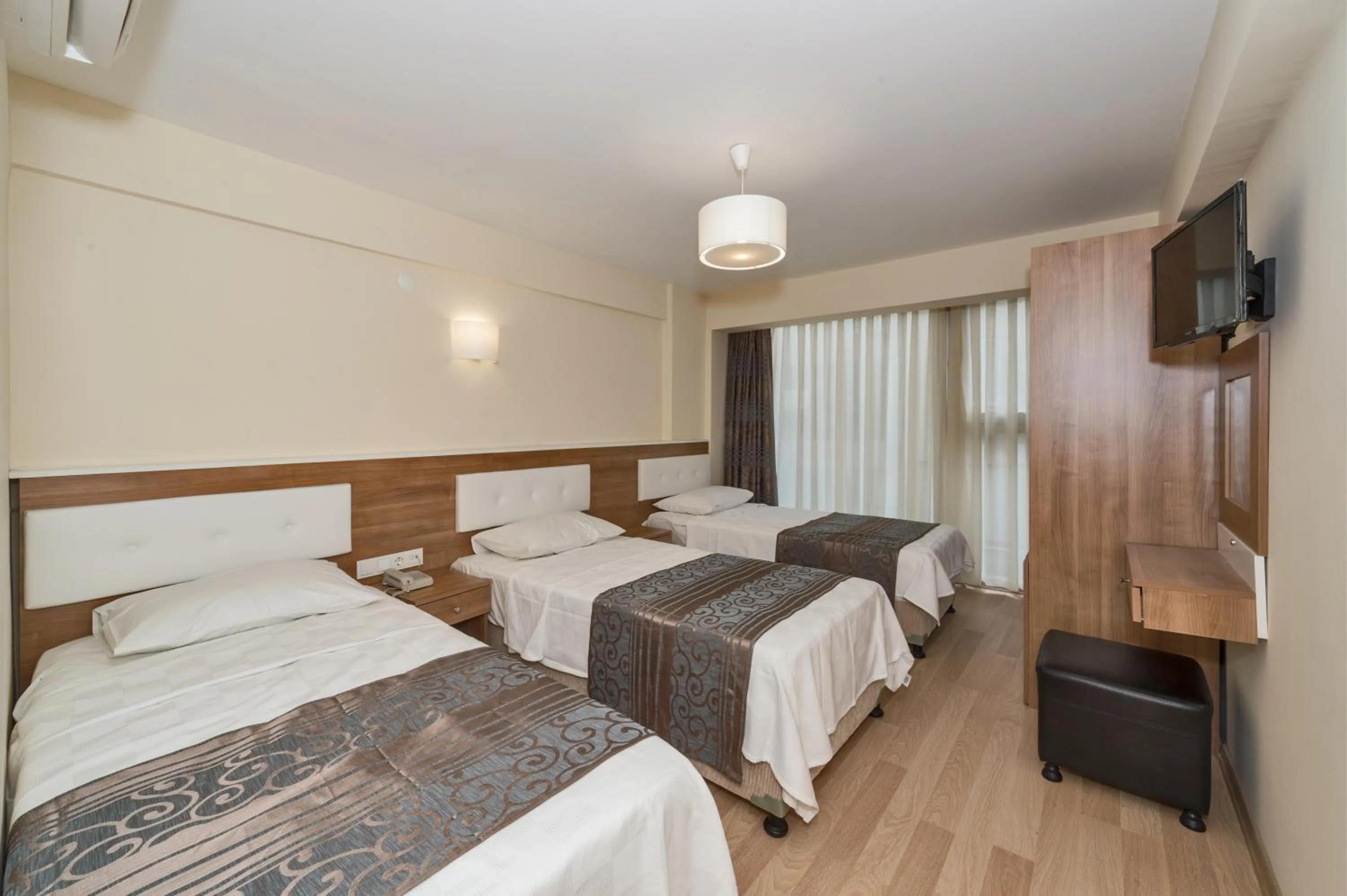 Photo of the whole room, Bed in Polanin Hotel