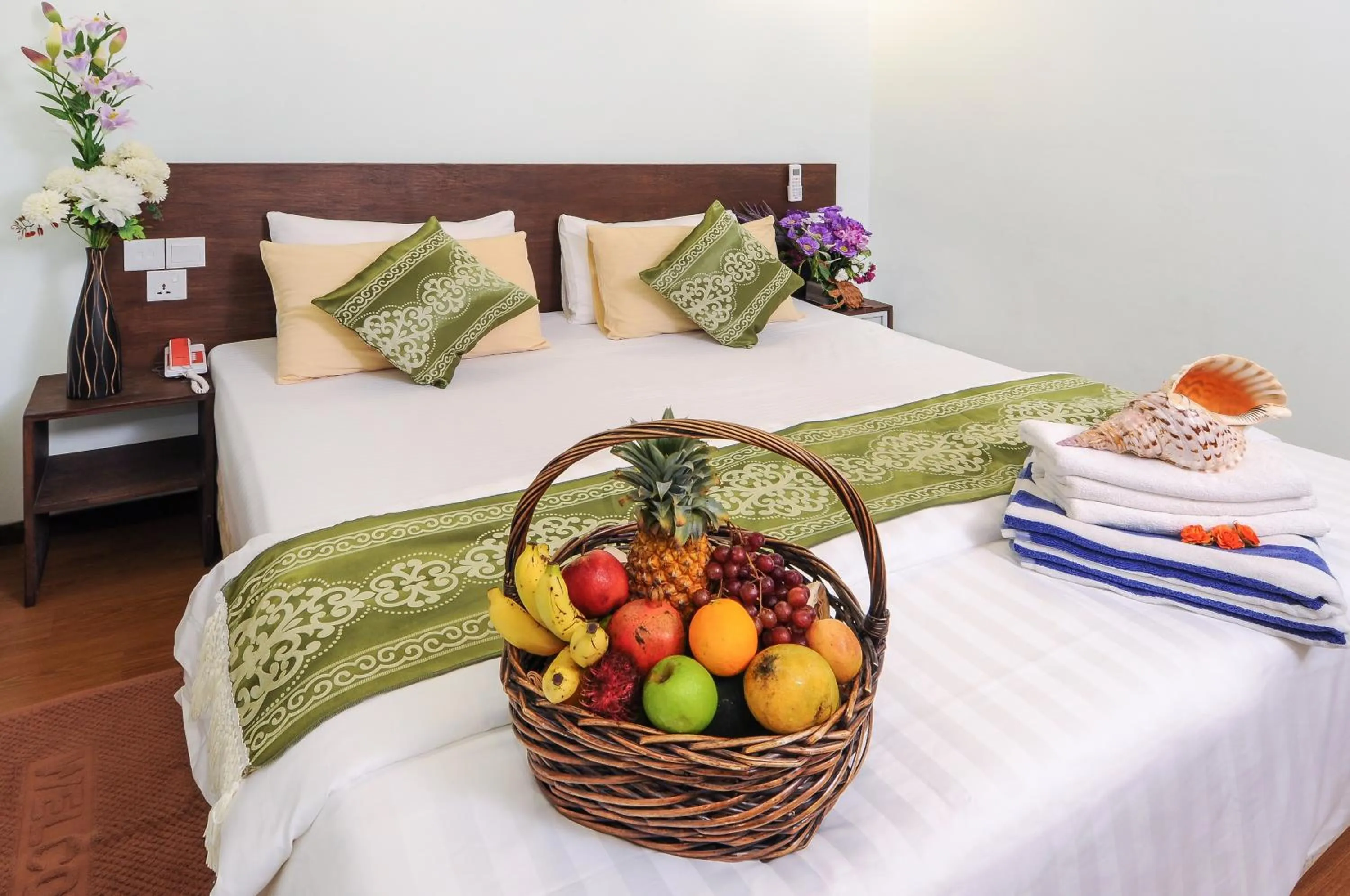 Bed in Salt Beach Hotel