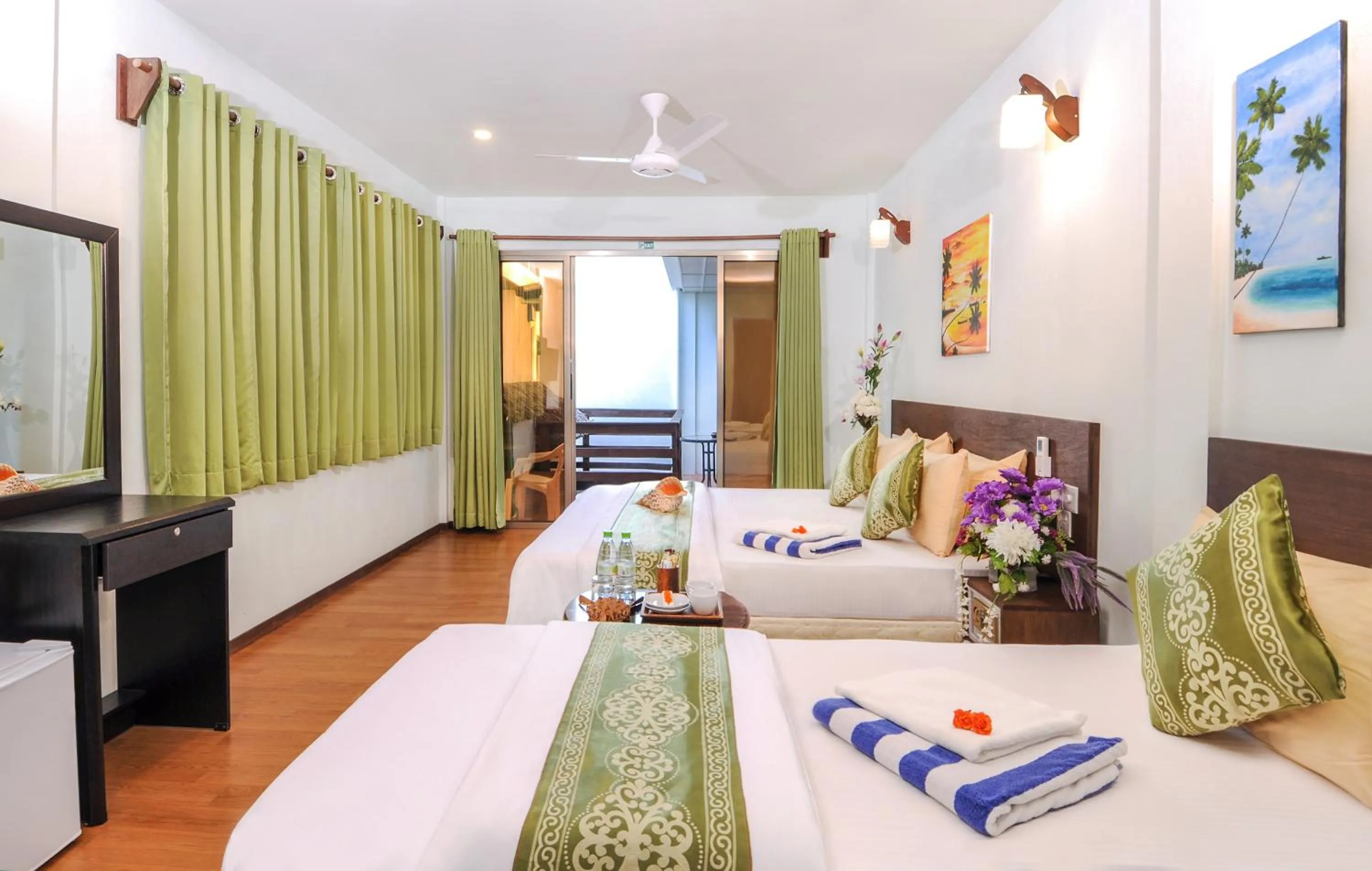 Bed in Salt Beach Hotel