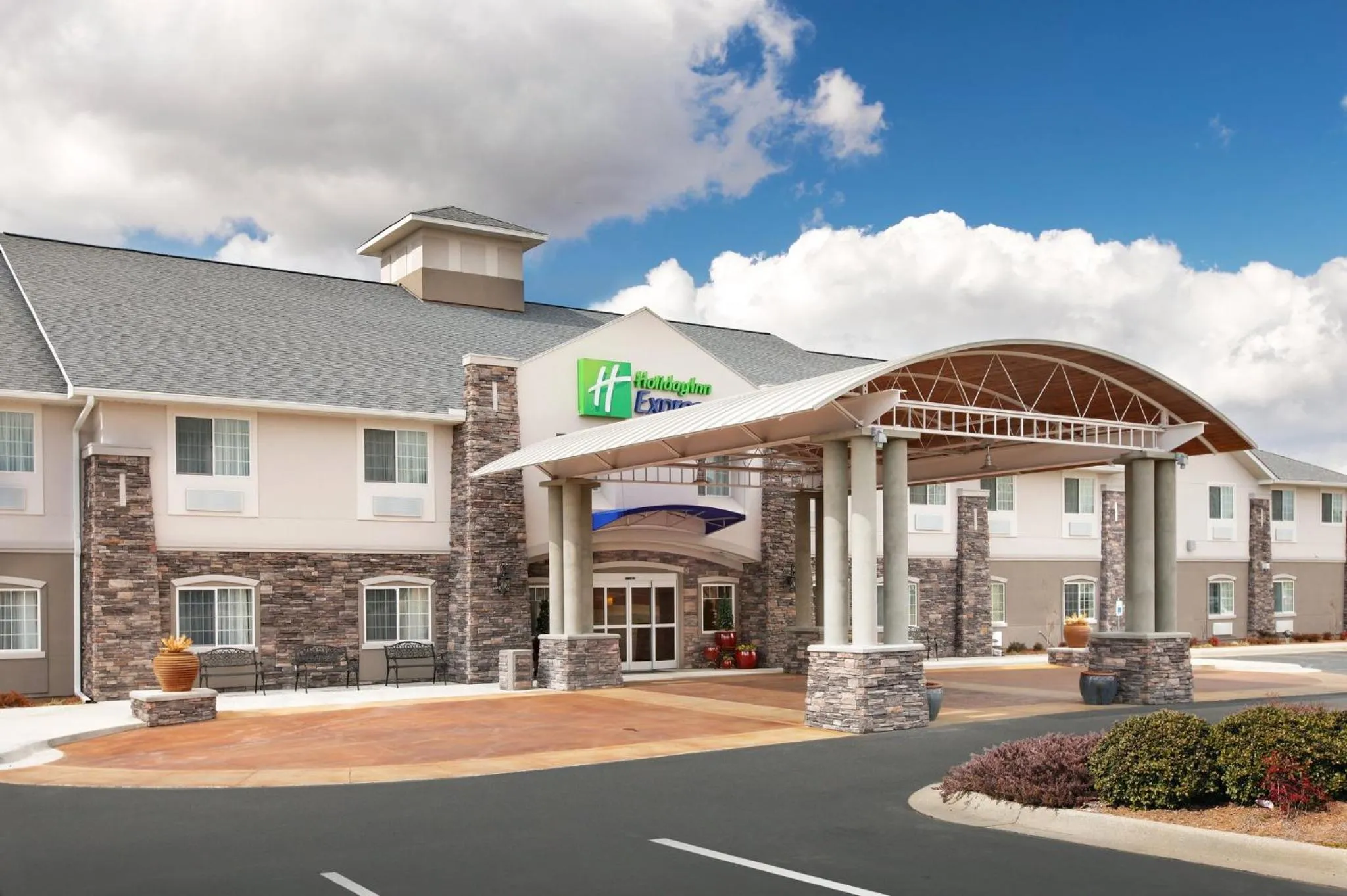 Property building in Holiday Inn Express Monticello by IHG