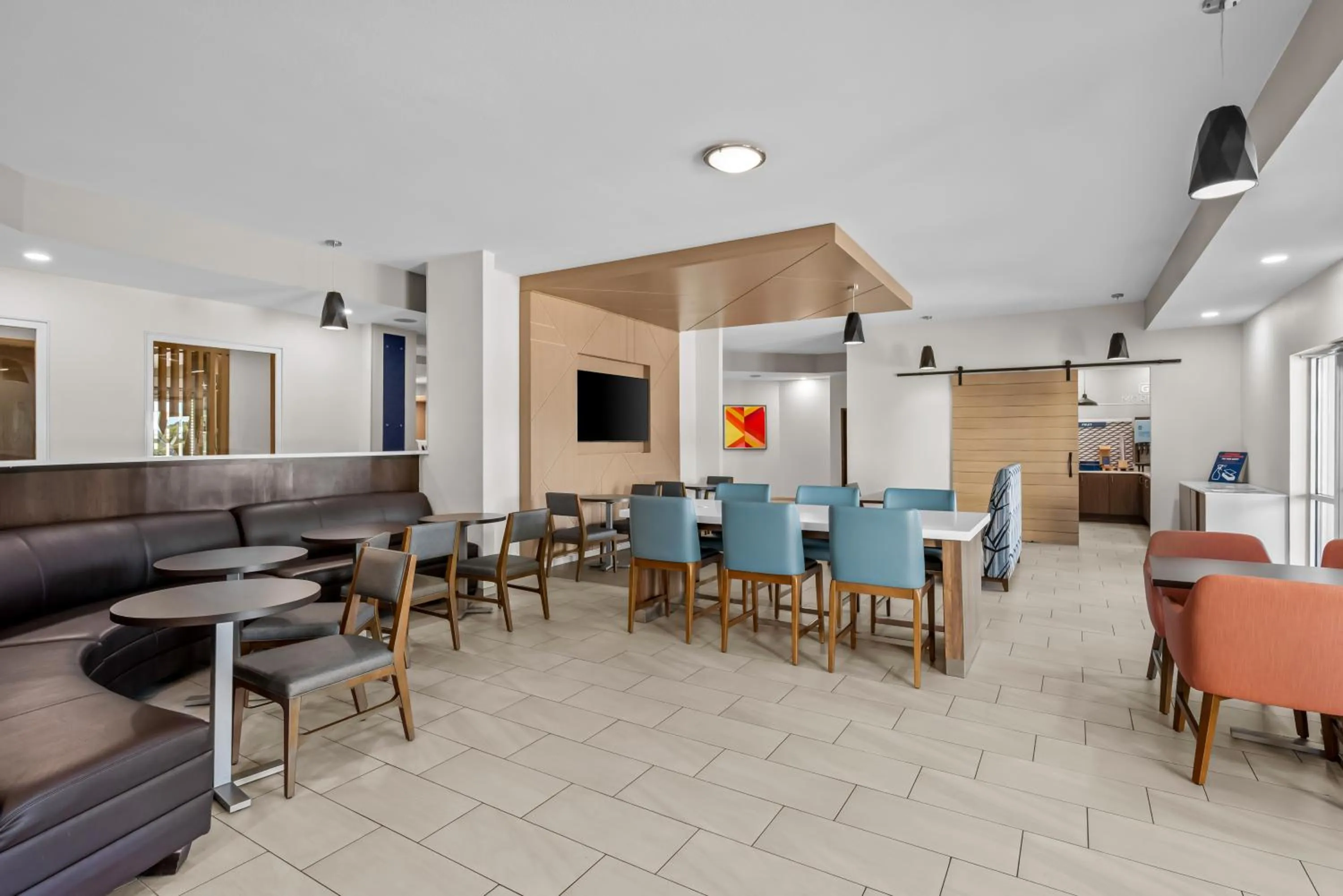 Breakfast in Holiday Inn Express Monticello by IHG