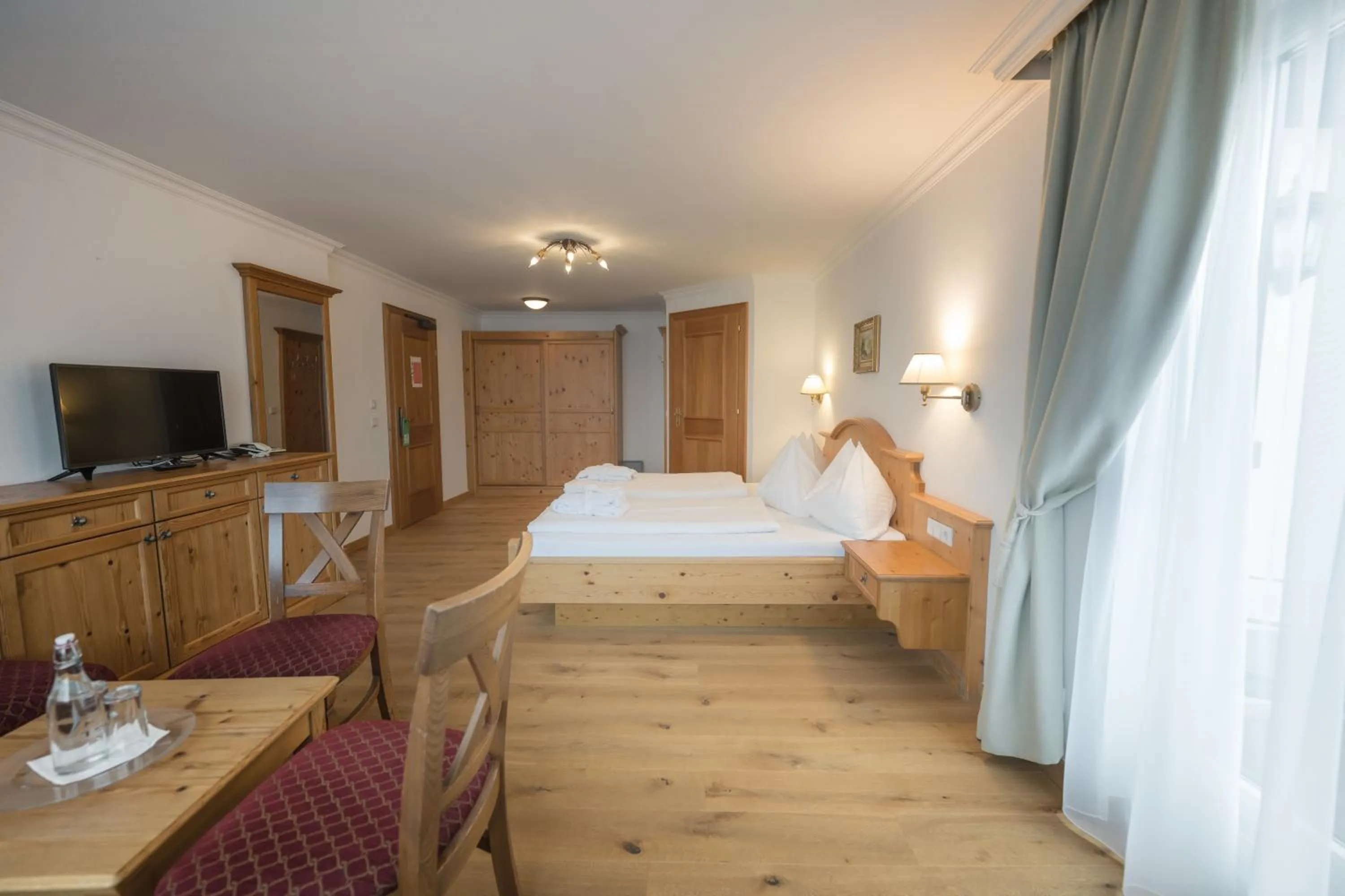 Photo of the whole room, Bed in Hotel Schartner