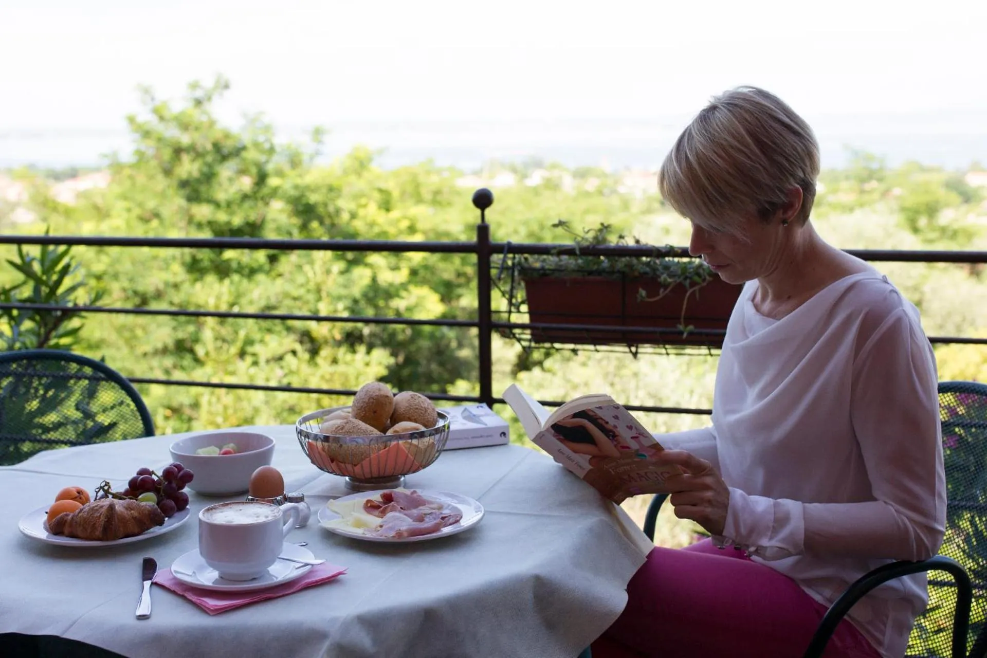 Buffet breakfast in Hotel Castello S. Antonio
