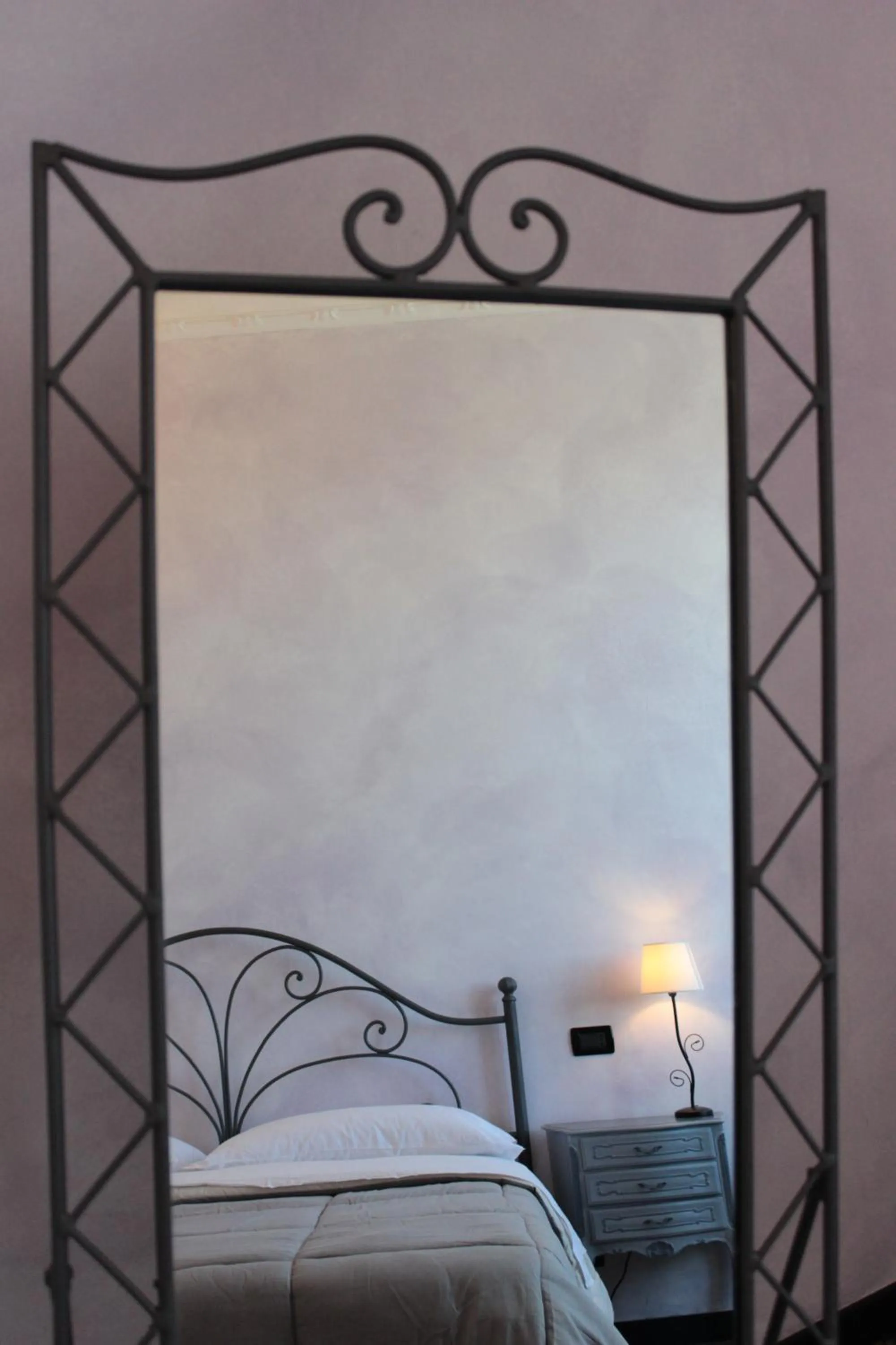 View (from property/room), Bed in B&B Caterina