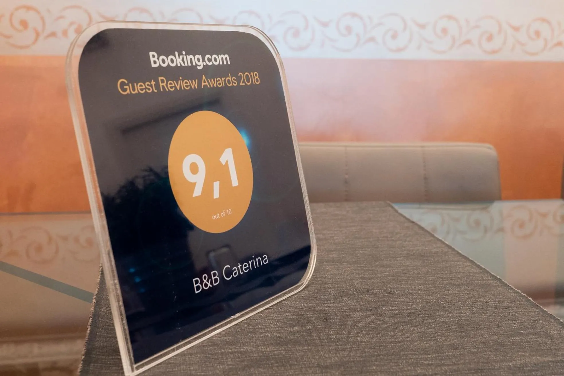 Logo/Certificate/Sign in B&B Caterina