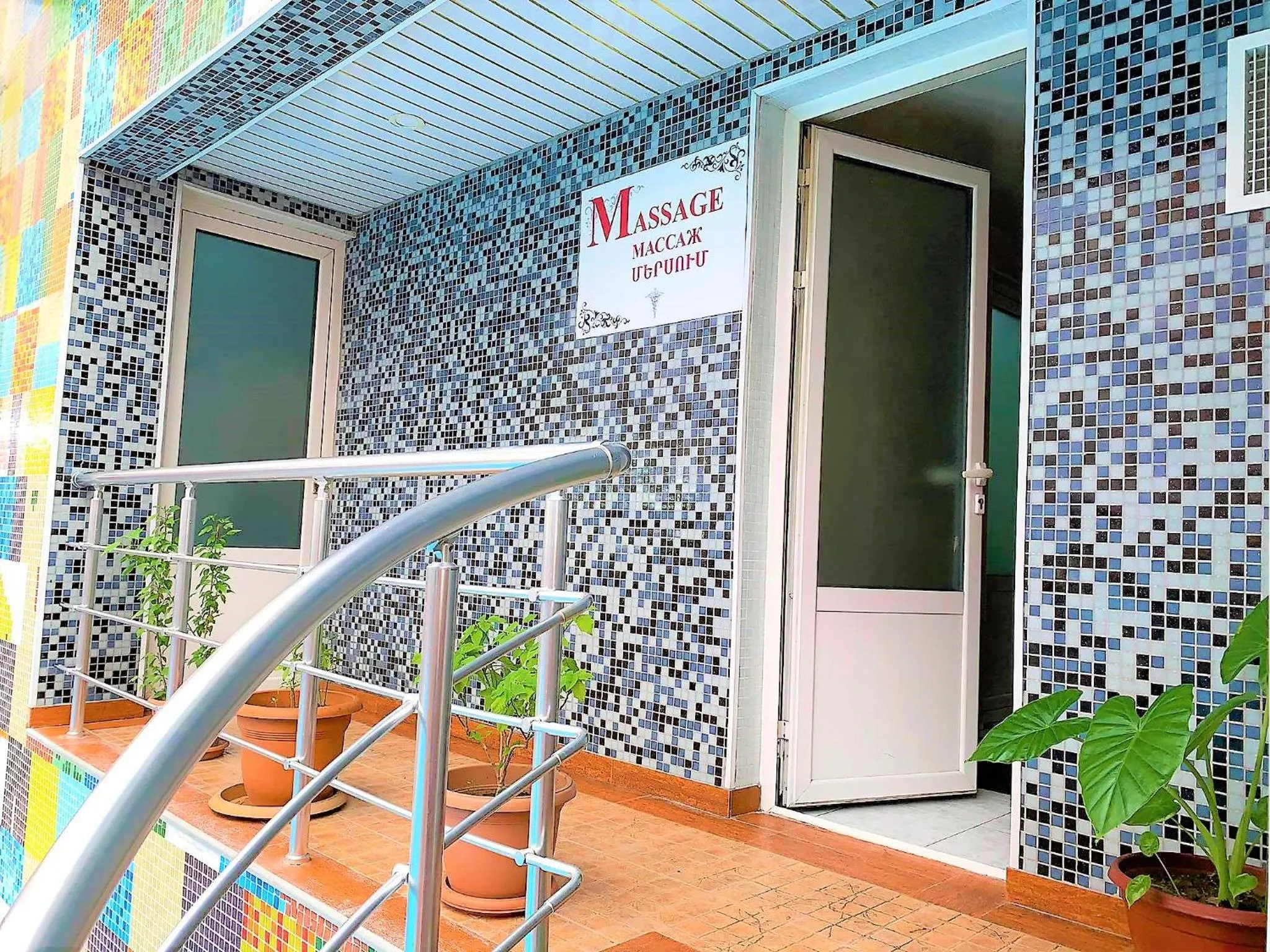 Massage in DDD Hotel