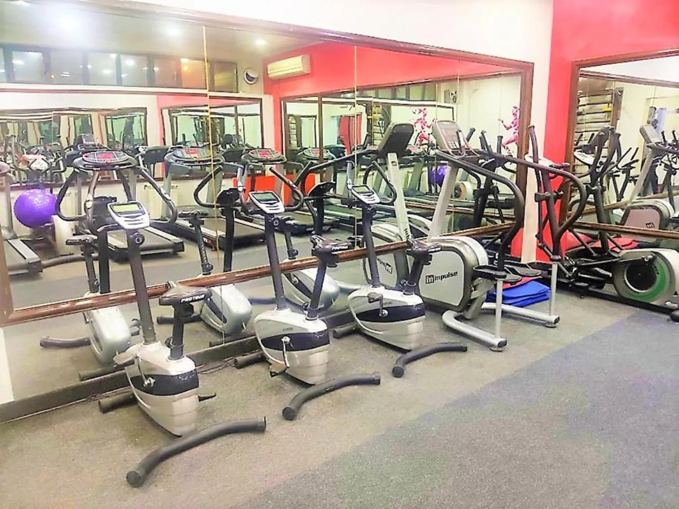 Fitness centre/facilities in DDD Hotel