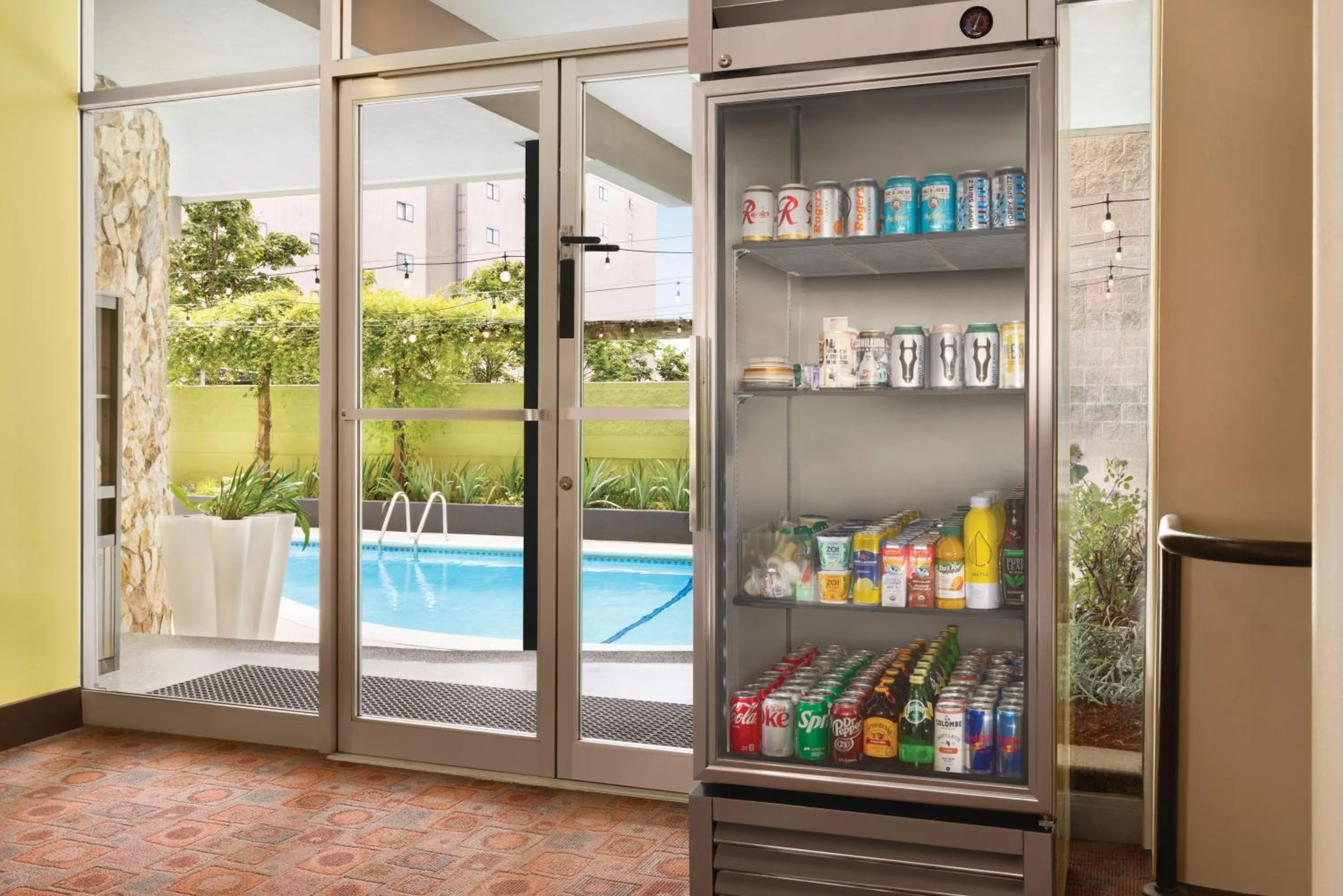 Drinks in Staypineapple, University Inn, University District Seattle