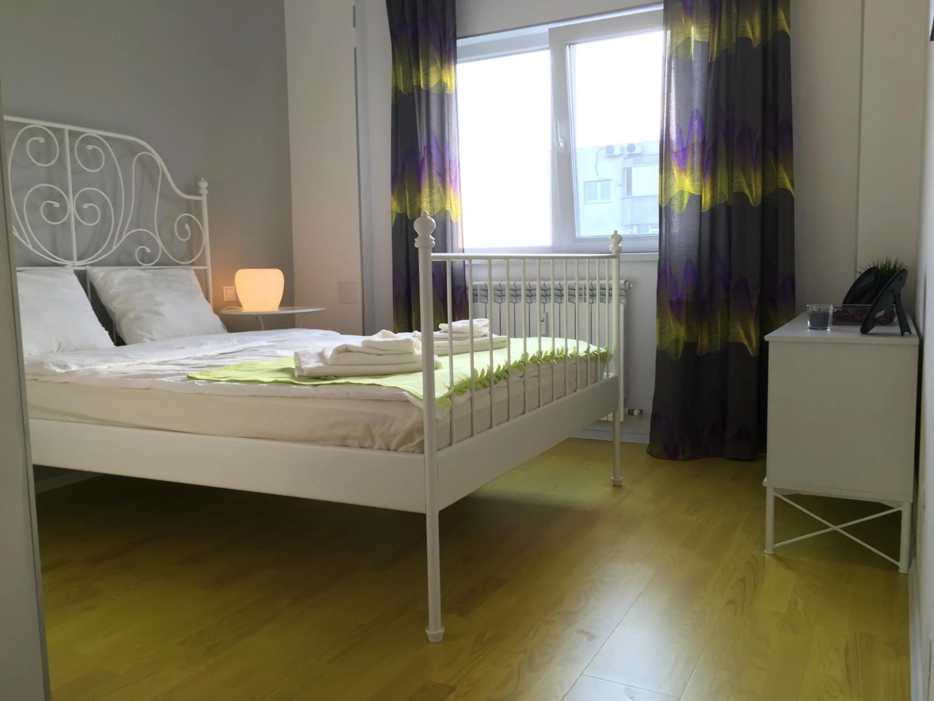 Bedroom, Bed in New Central Roof top view