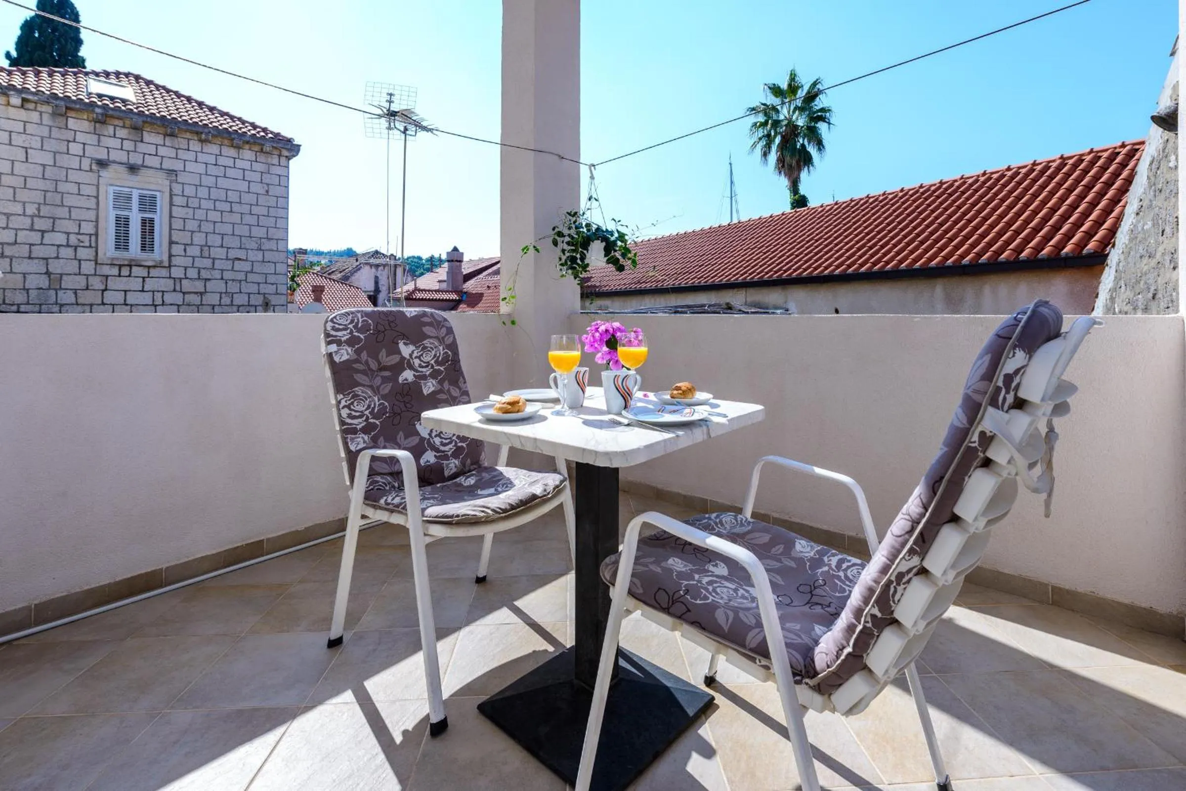 Apartments Eta