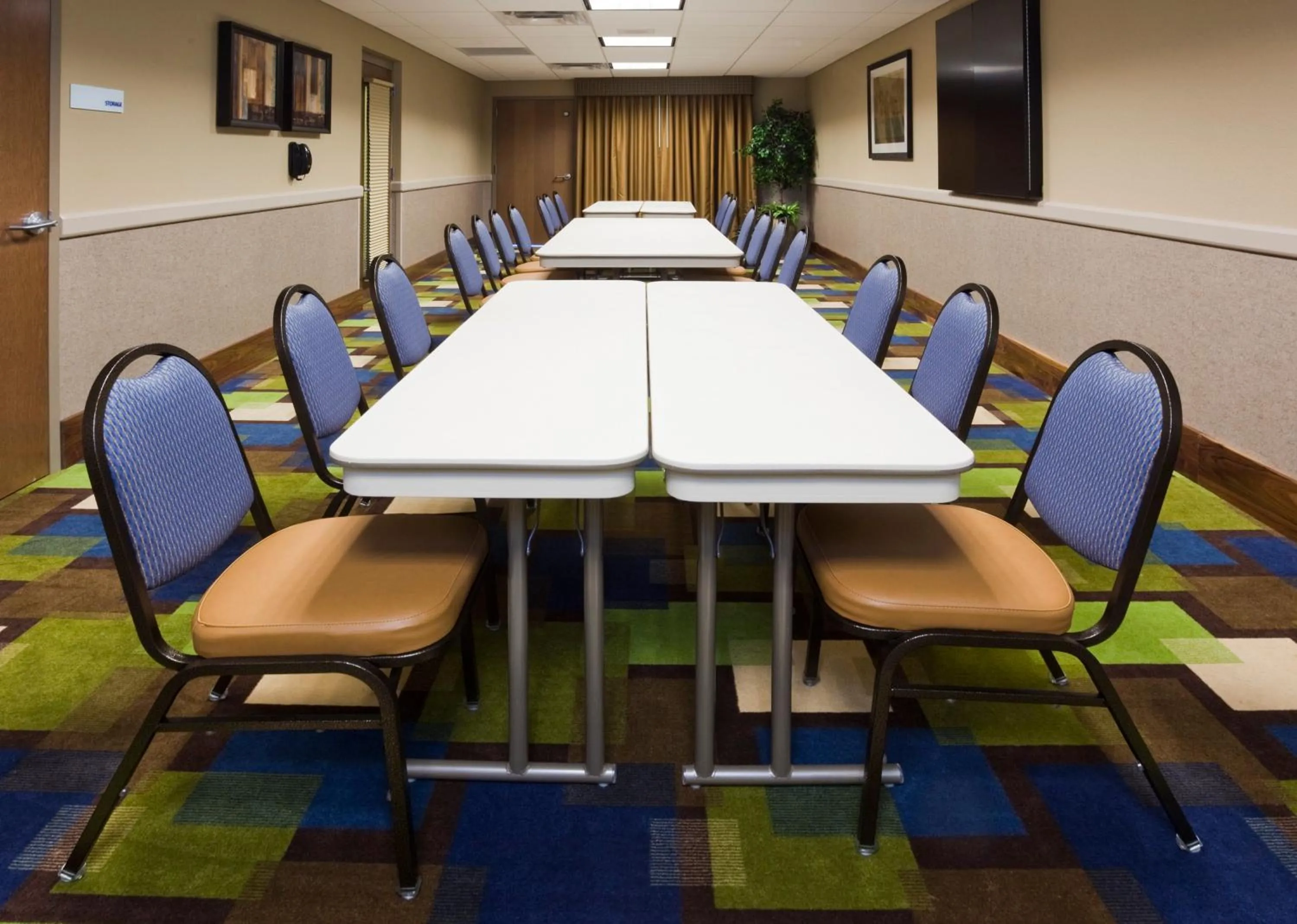 Meeting/conference room in Holiday Inn Express Hotel & Suites Mankato East by IHG
