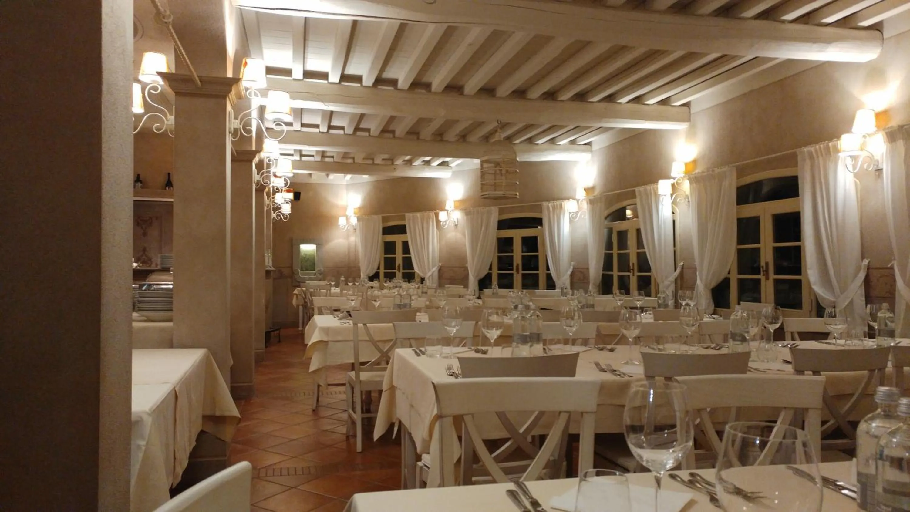 Restaurant/places to eat in Relais I Piastroni