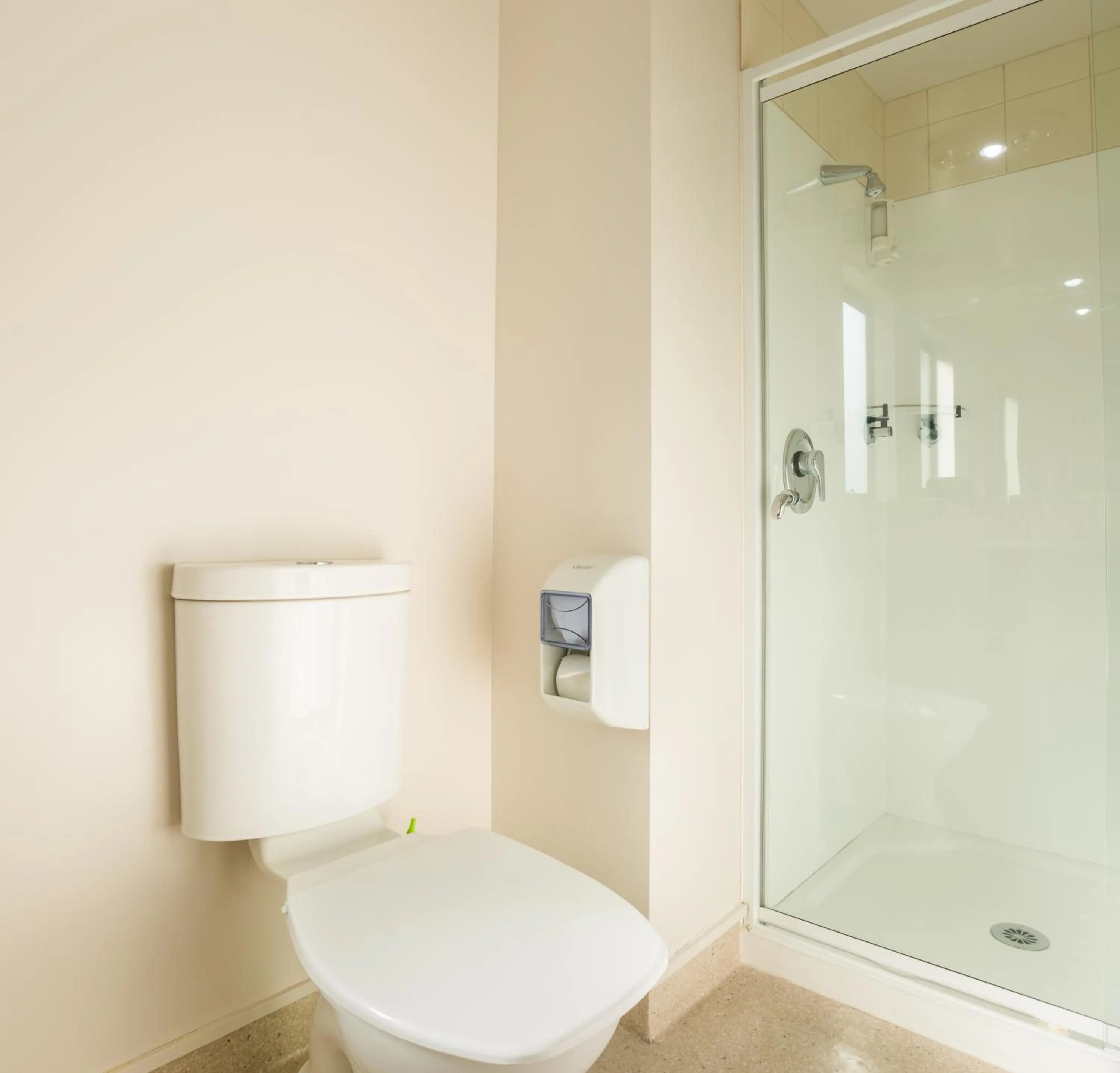 Bathroom in Bella Vista Motel Oamaru