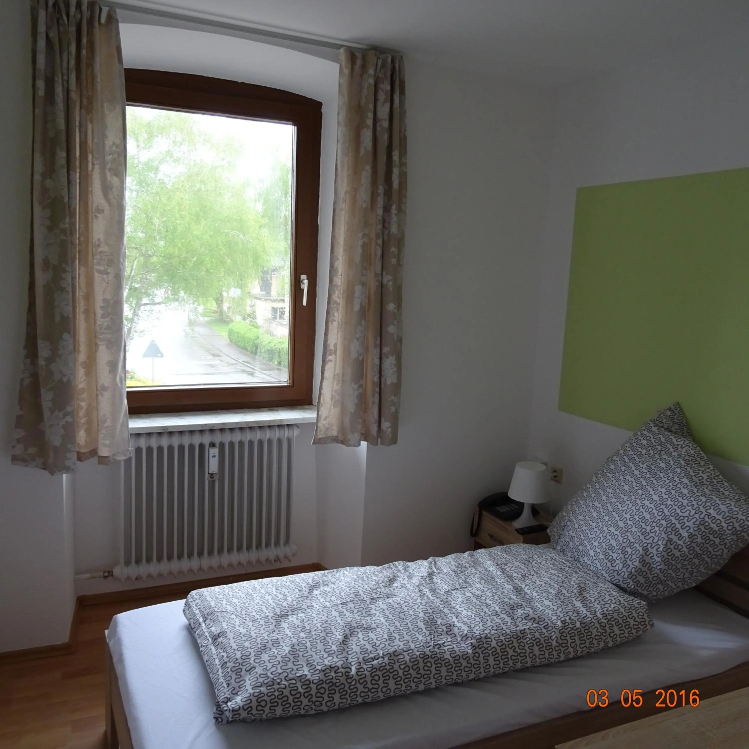 Photo of the whole room, Bed in Hotel Einstein