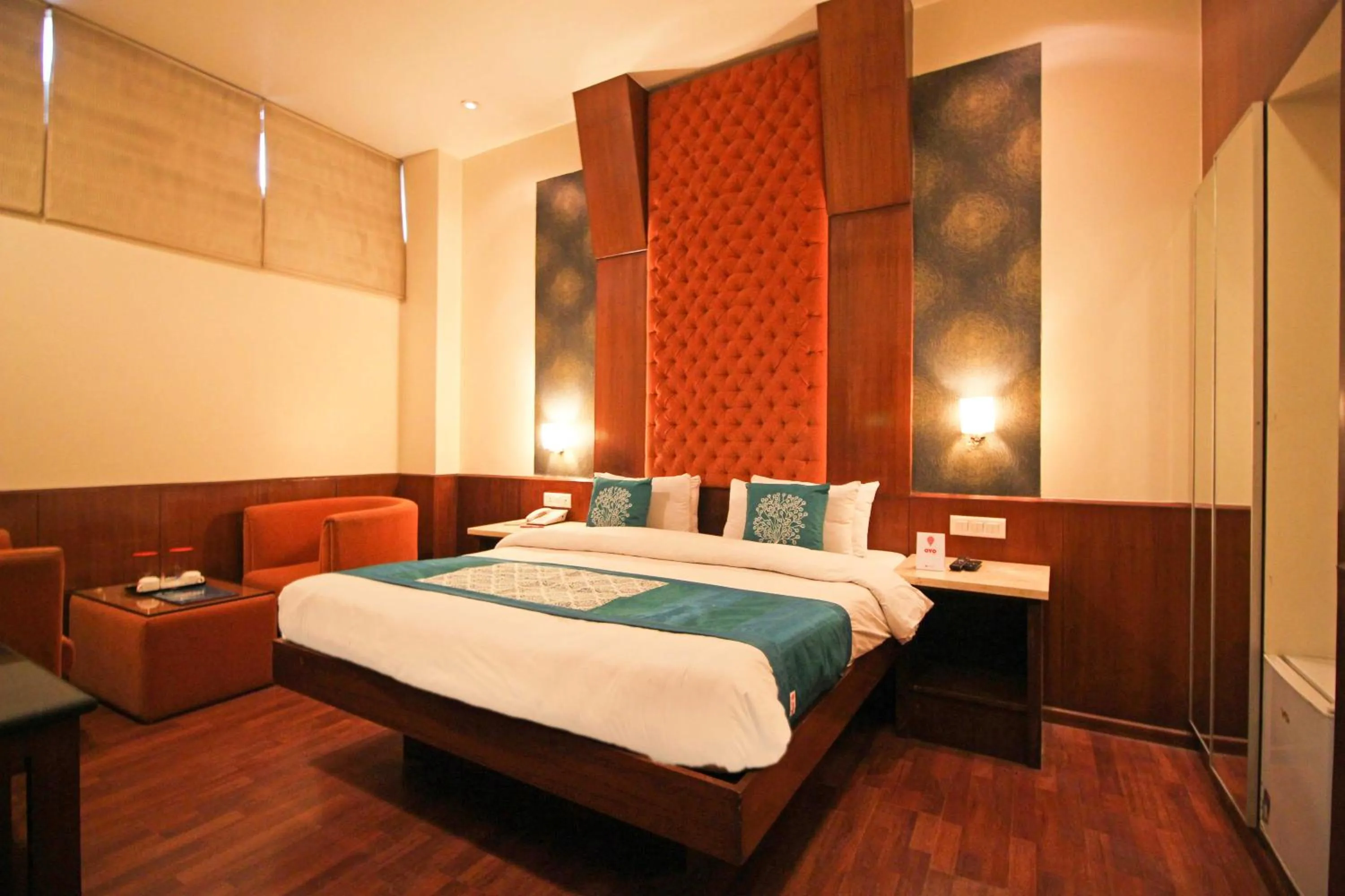 Bedroom, Bed in Hotel Aura - New Delhi Railway Station