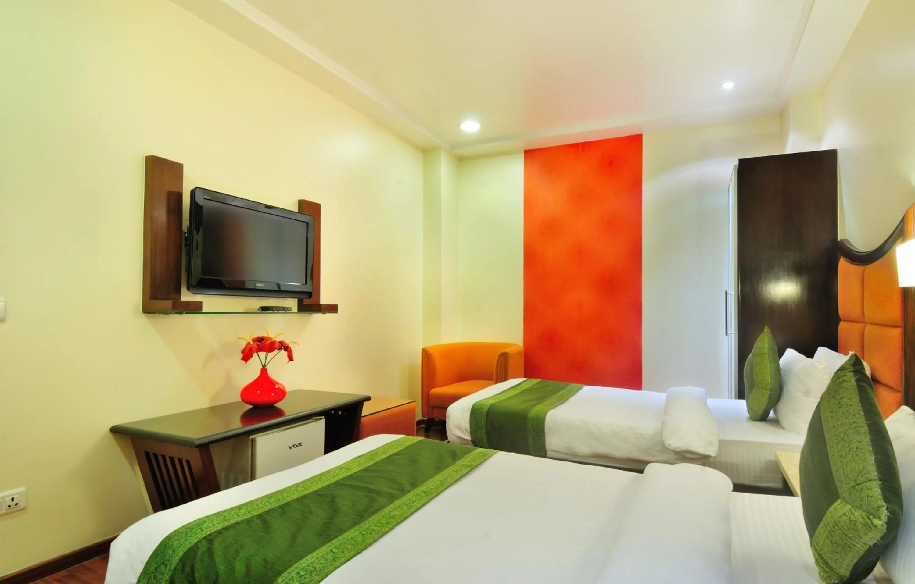 Bedroom, Bed in Hotel Aura - New Delhi Railway Station