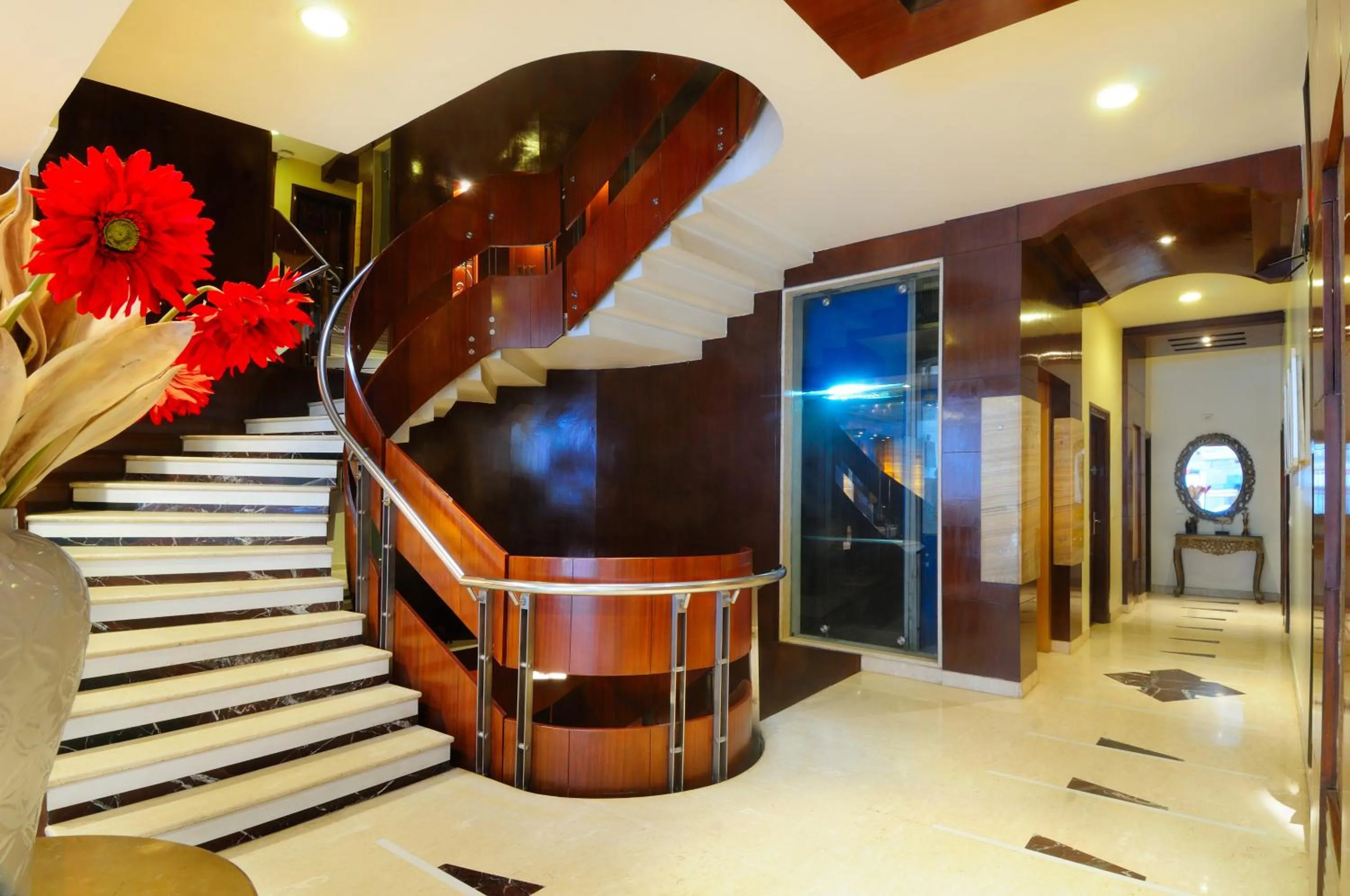 Lobby or reception in Hotel Aura - New Delhi Railway Station