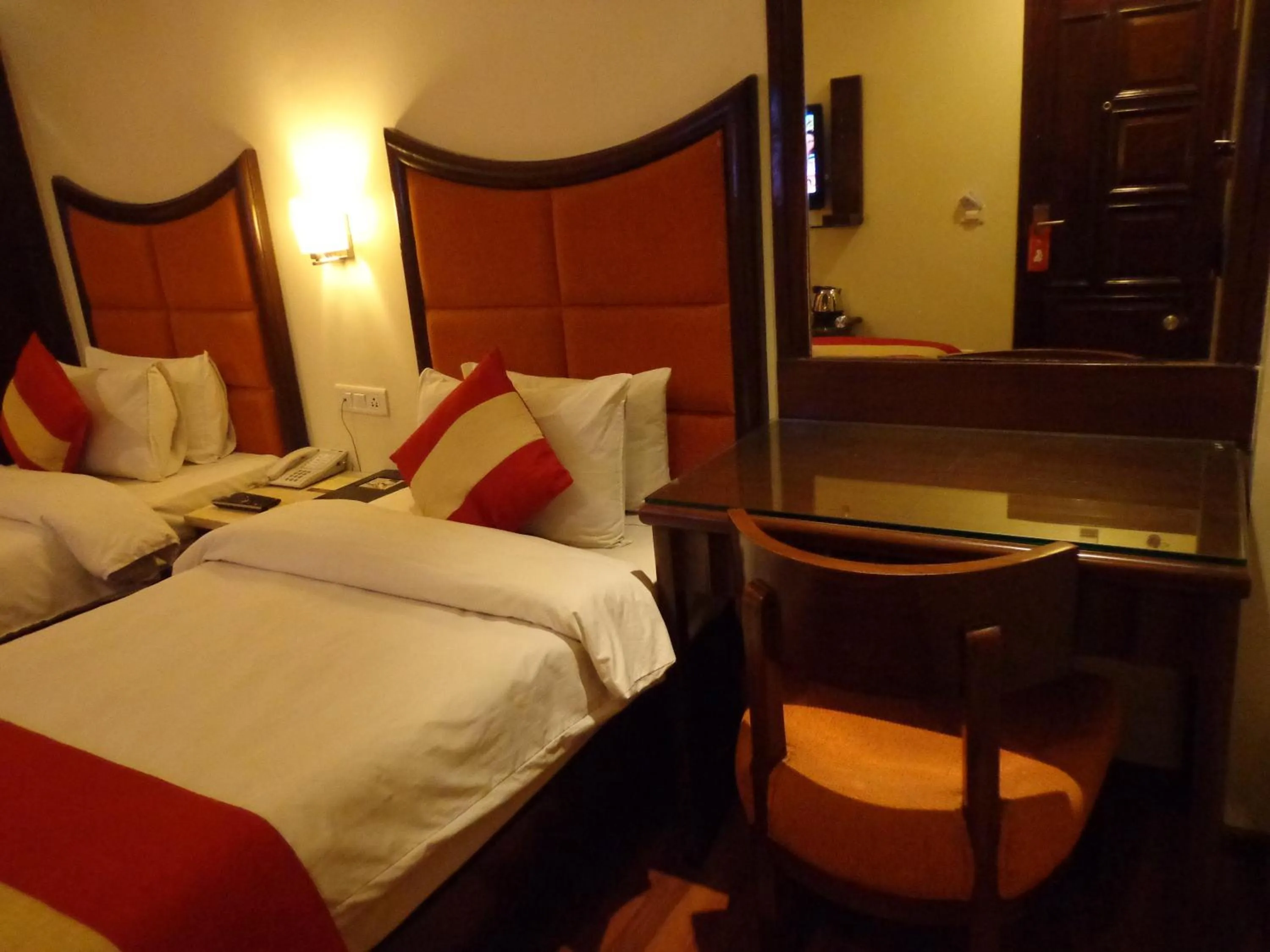 Bed in Hotel Aura - New Delhi Railway Station
