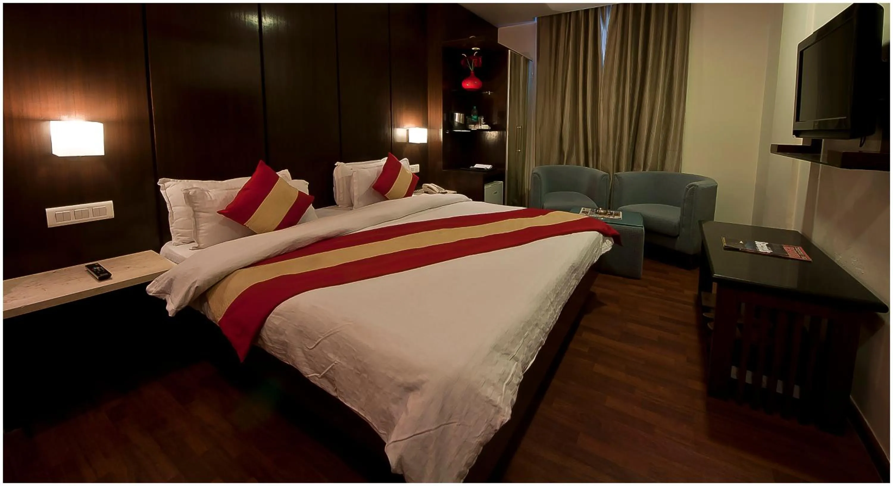 Bed in Hotel Aura - New Delhi Railway Station