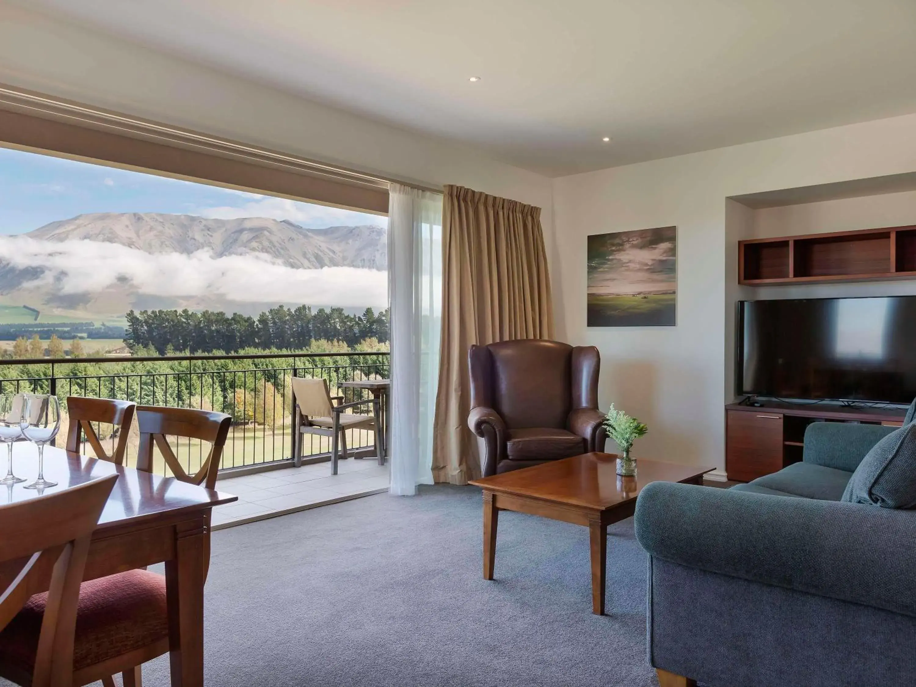 Superior Three Bedroom Villa in Fable Terrace Downs Resort by MGallery Superior Three Bedroom Villa in Fable Terrace Downs Resort by MGallery