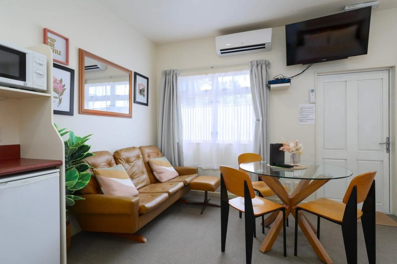 TV and multimedia in Boutique Motel