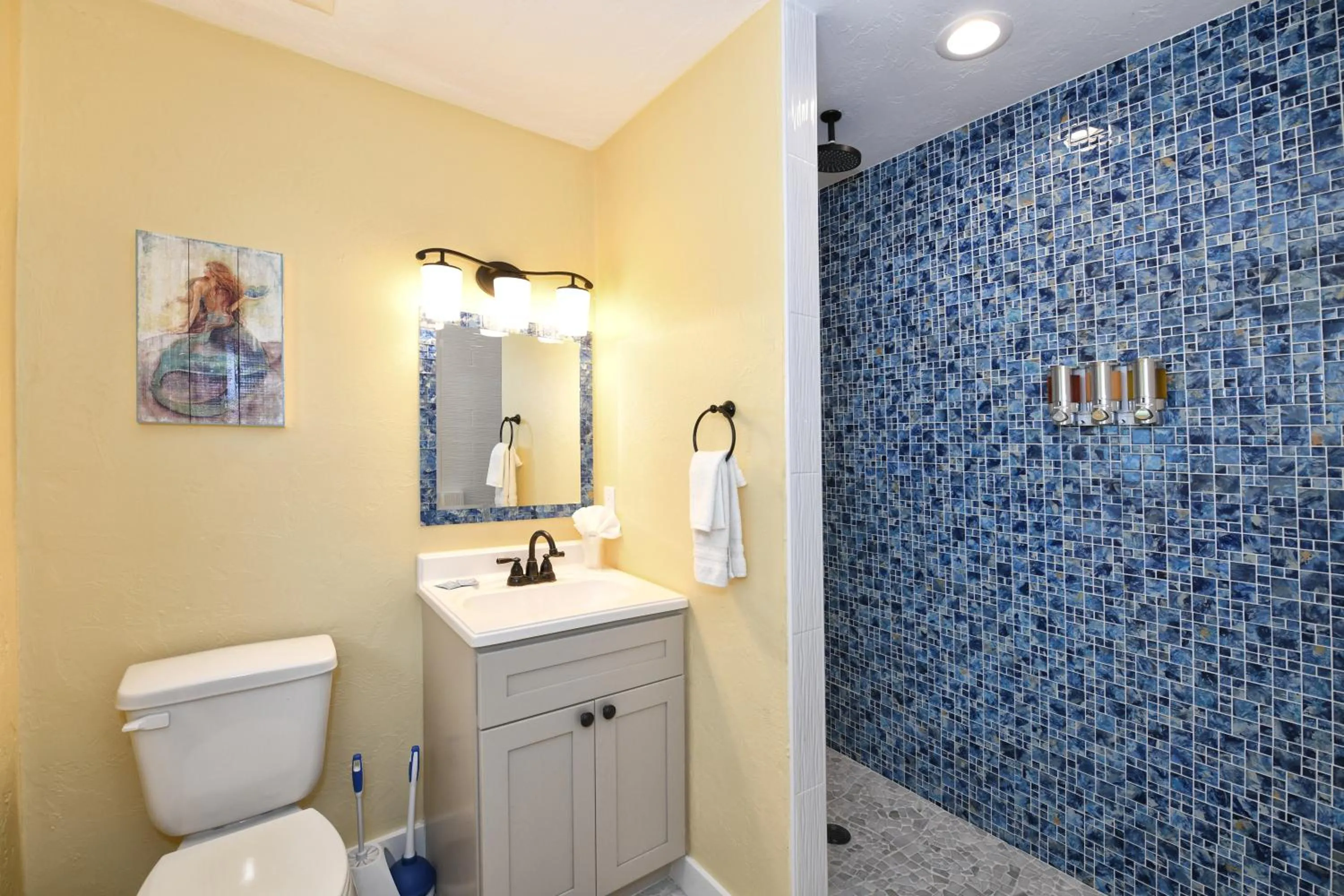 Bathroom in Siesta Key Palms Resort