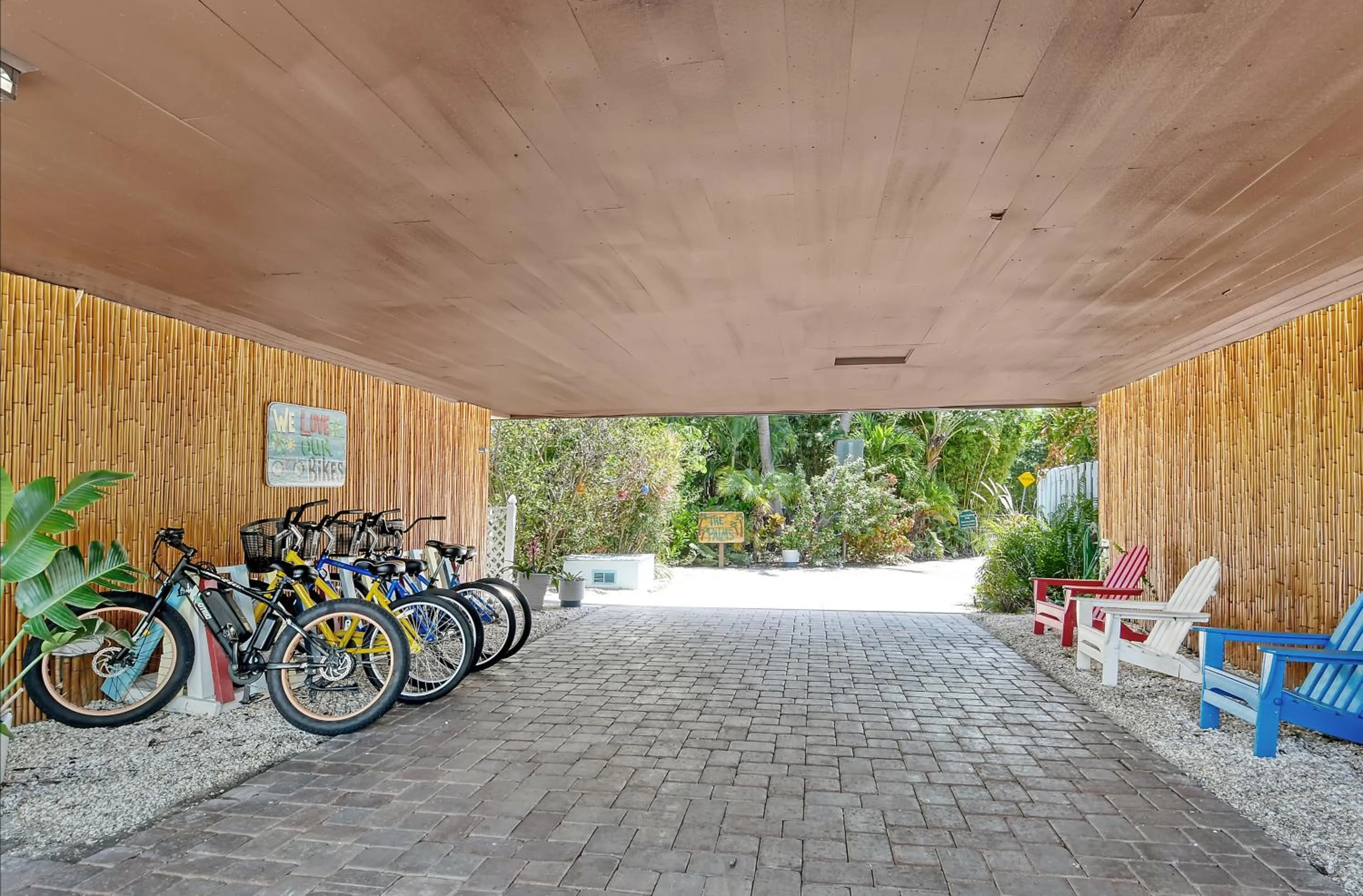 Cycling in Siesta Key Palms Resort