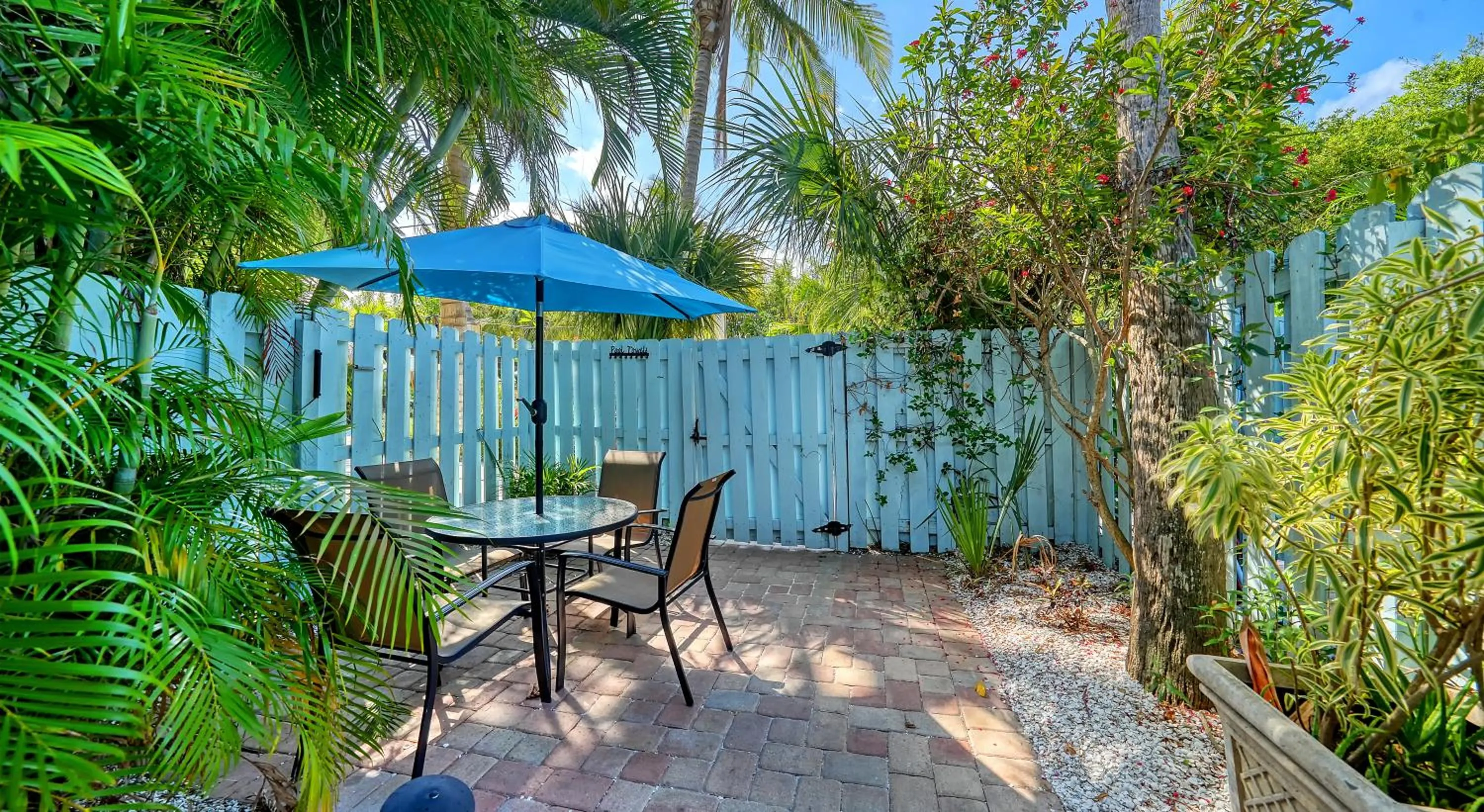 Siesta Key Palms Resort