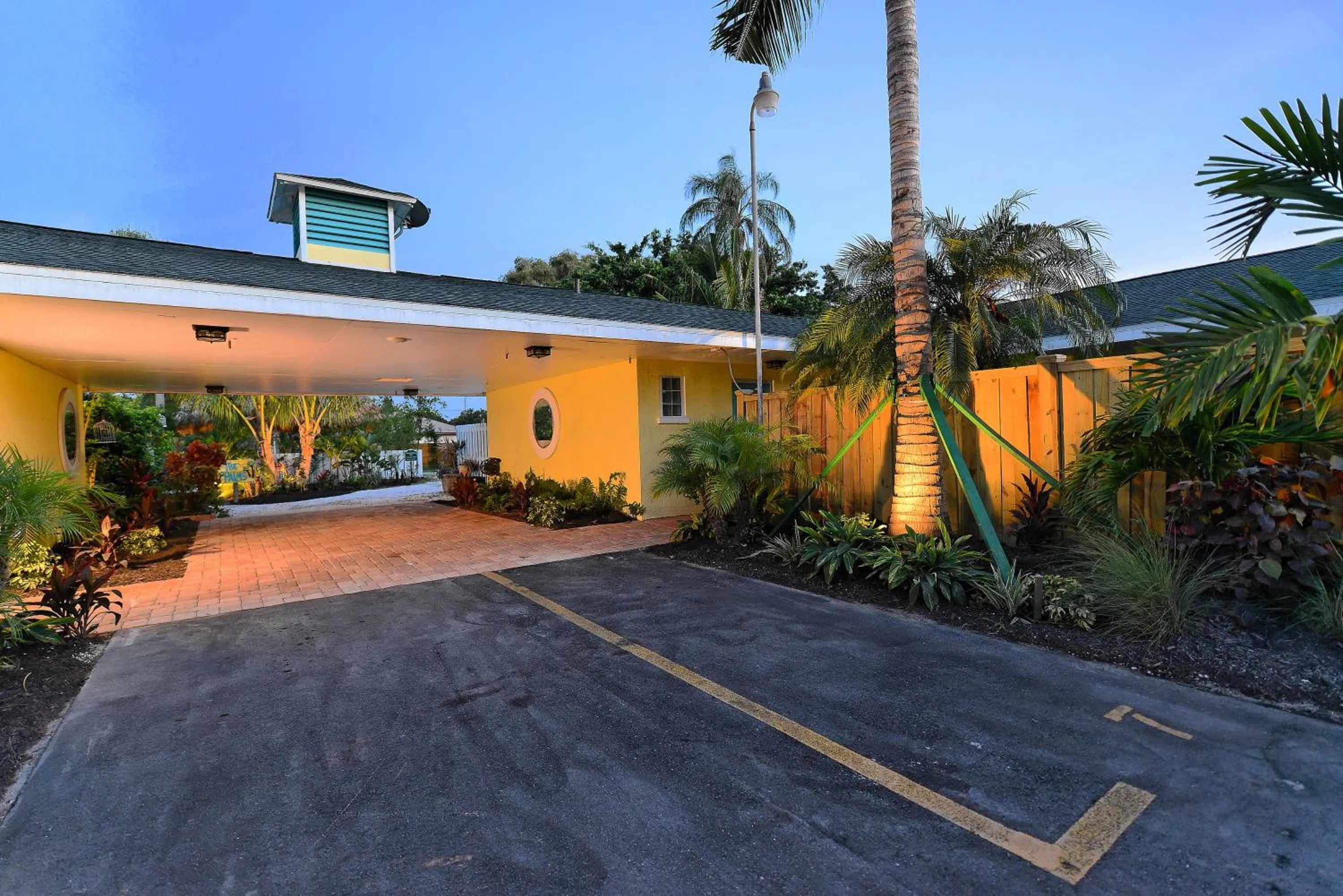 Lobby or reception in Siesta Key Palms Resort