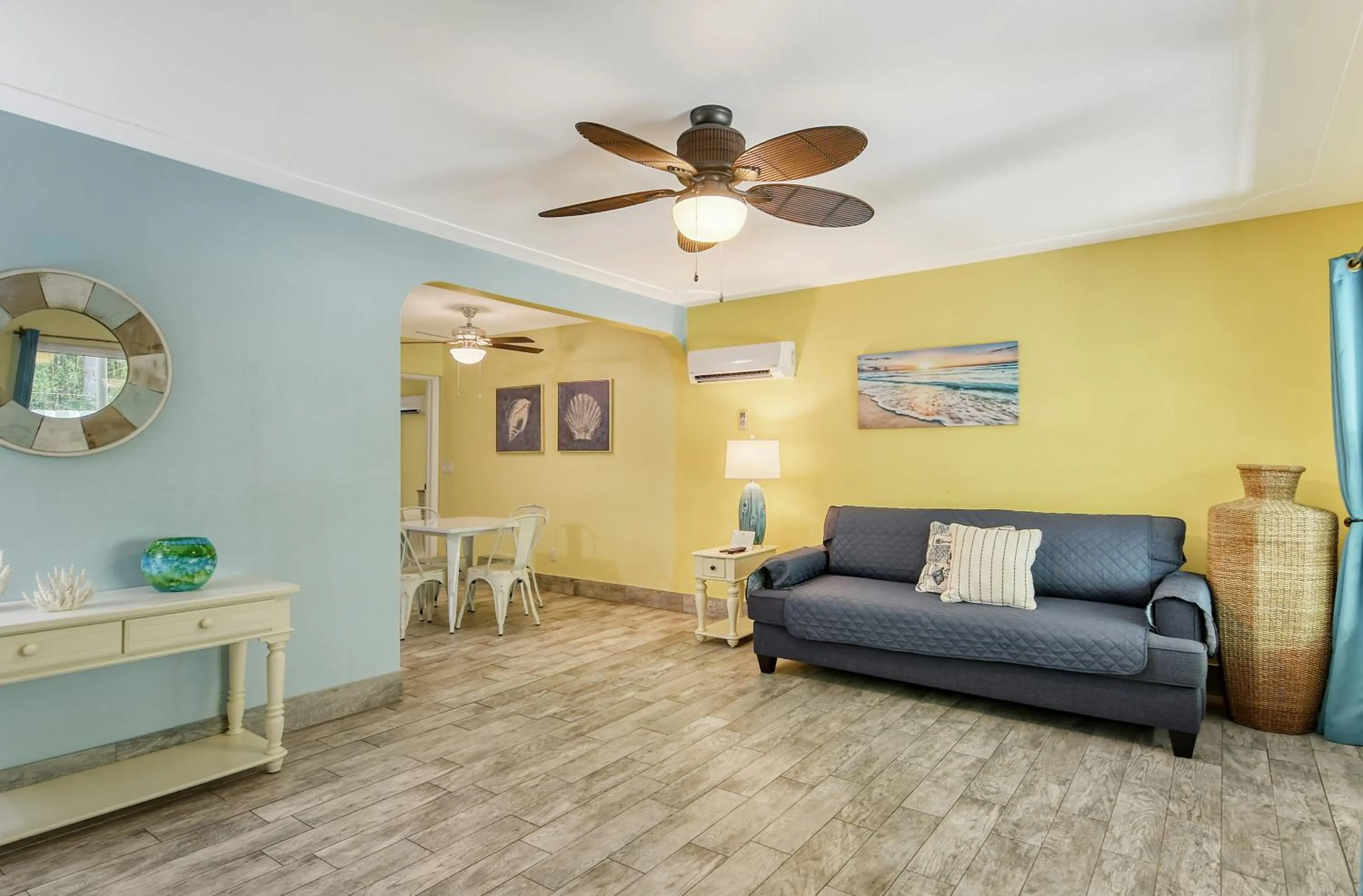 Living room in Siesta Key Palms Resort