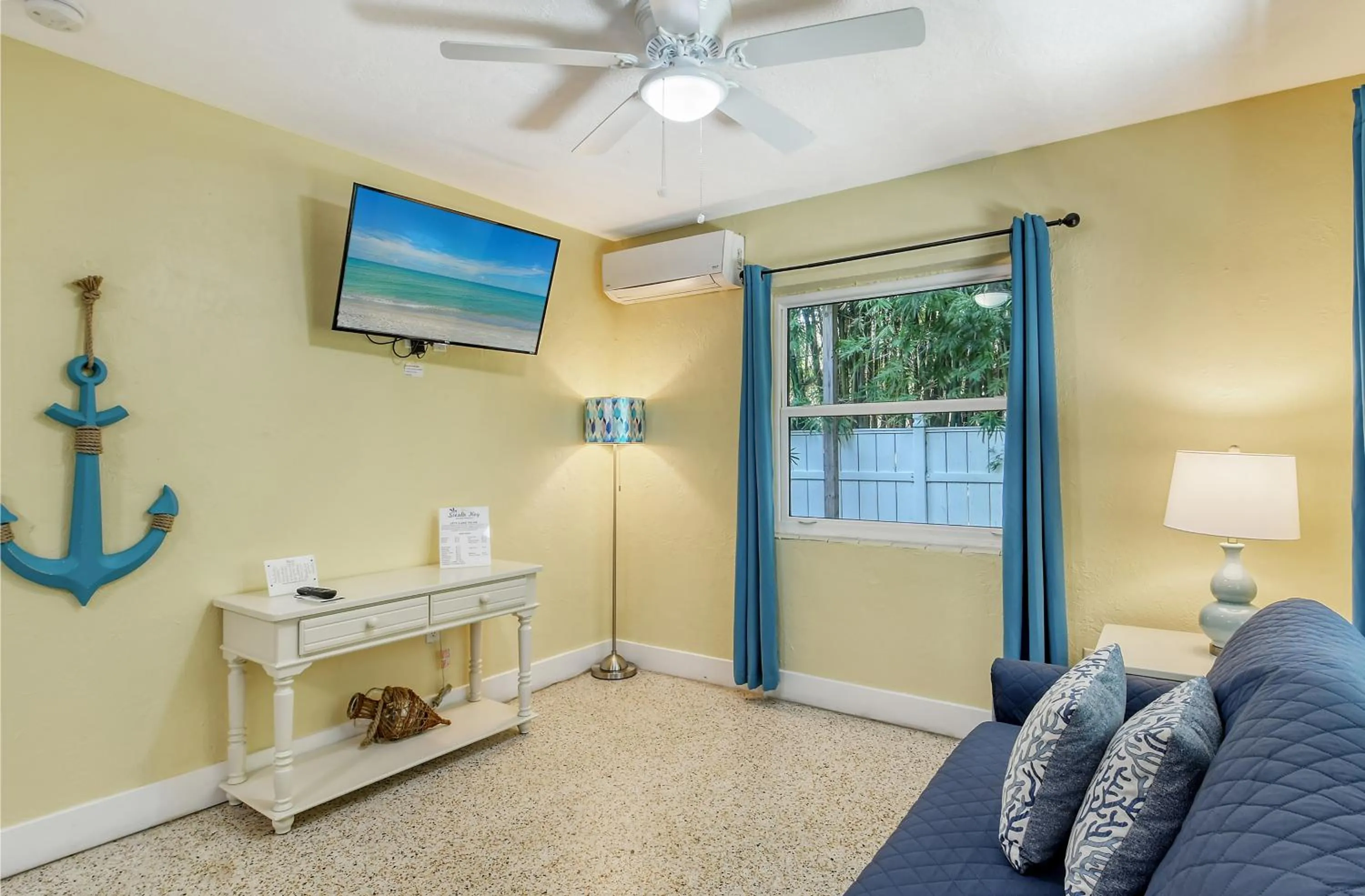 Living room in Siesta Key Palms Resort