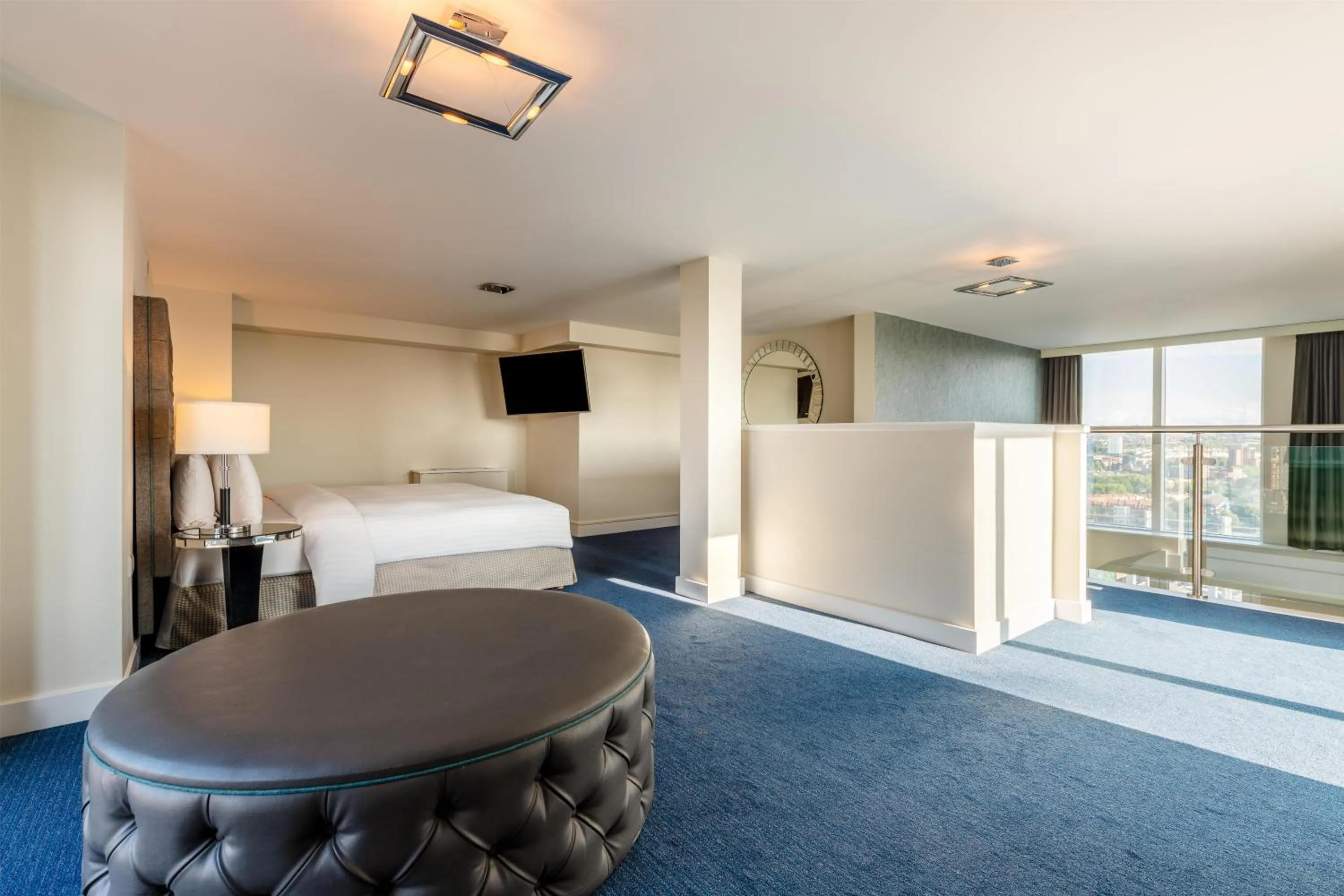 Photo of the whole room, Bed in Radisson Blu Hotel, Bristol