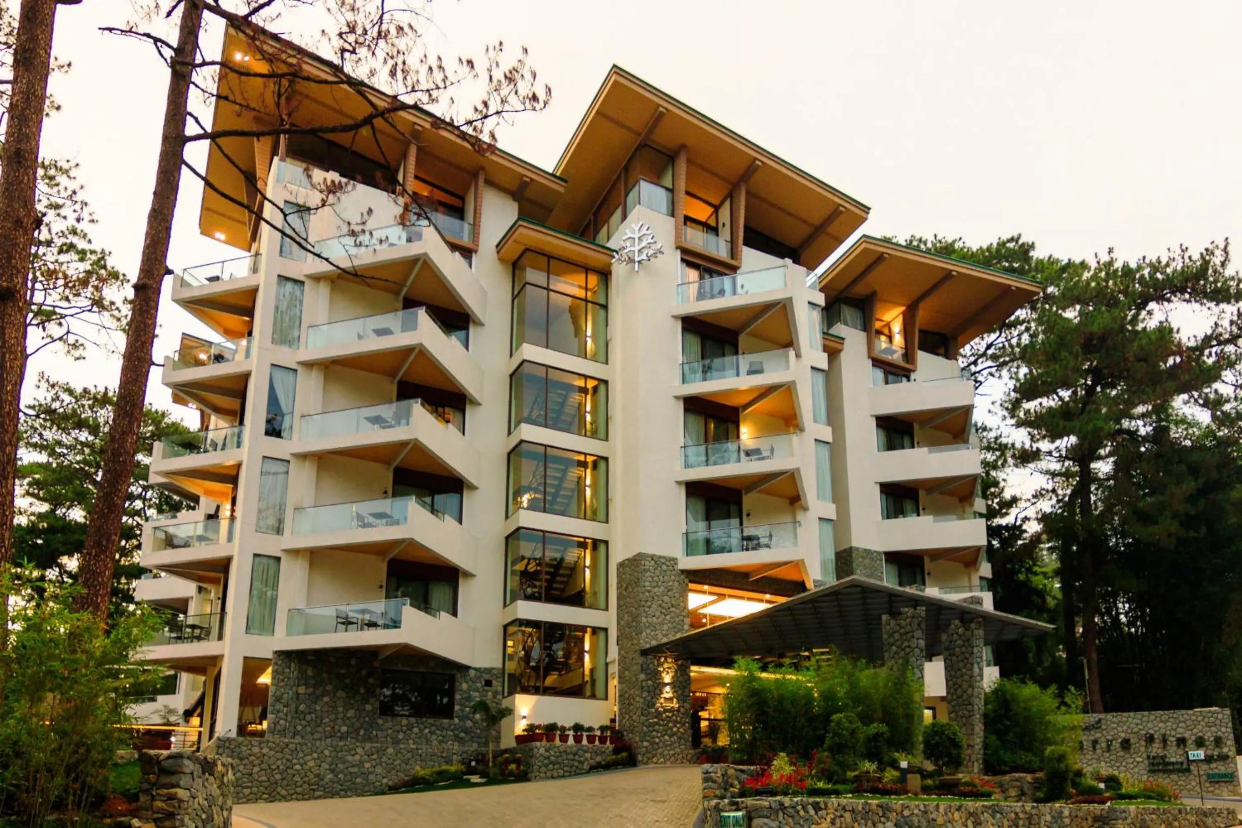 Property building in Grand Sierra Pines Baguio