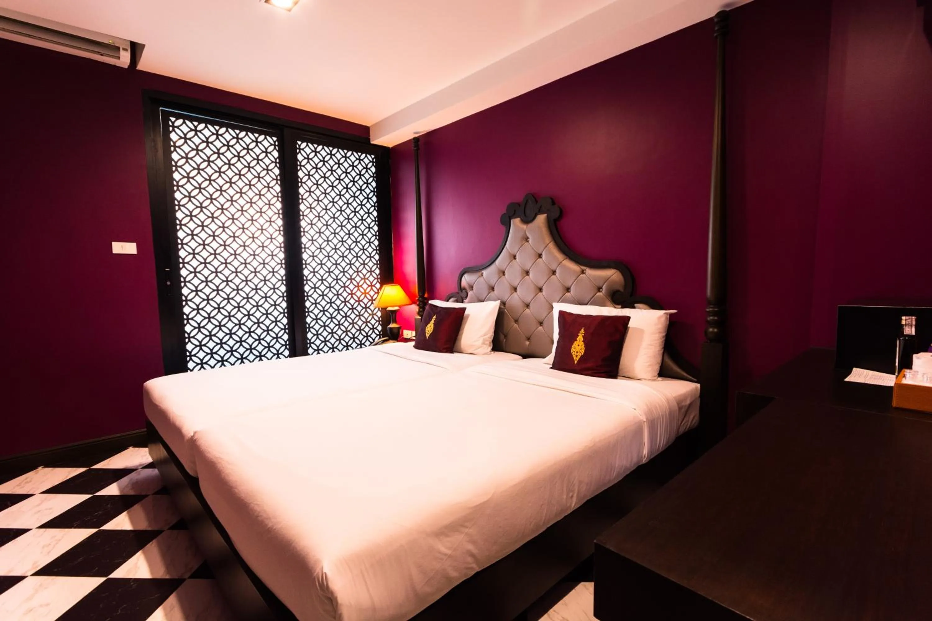 Bedroom, Bed in Violet Tower at Khaosan Palace