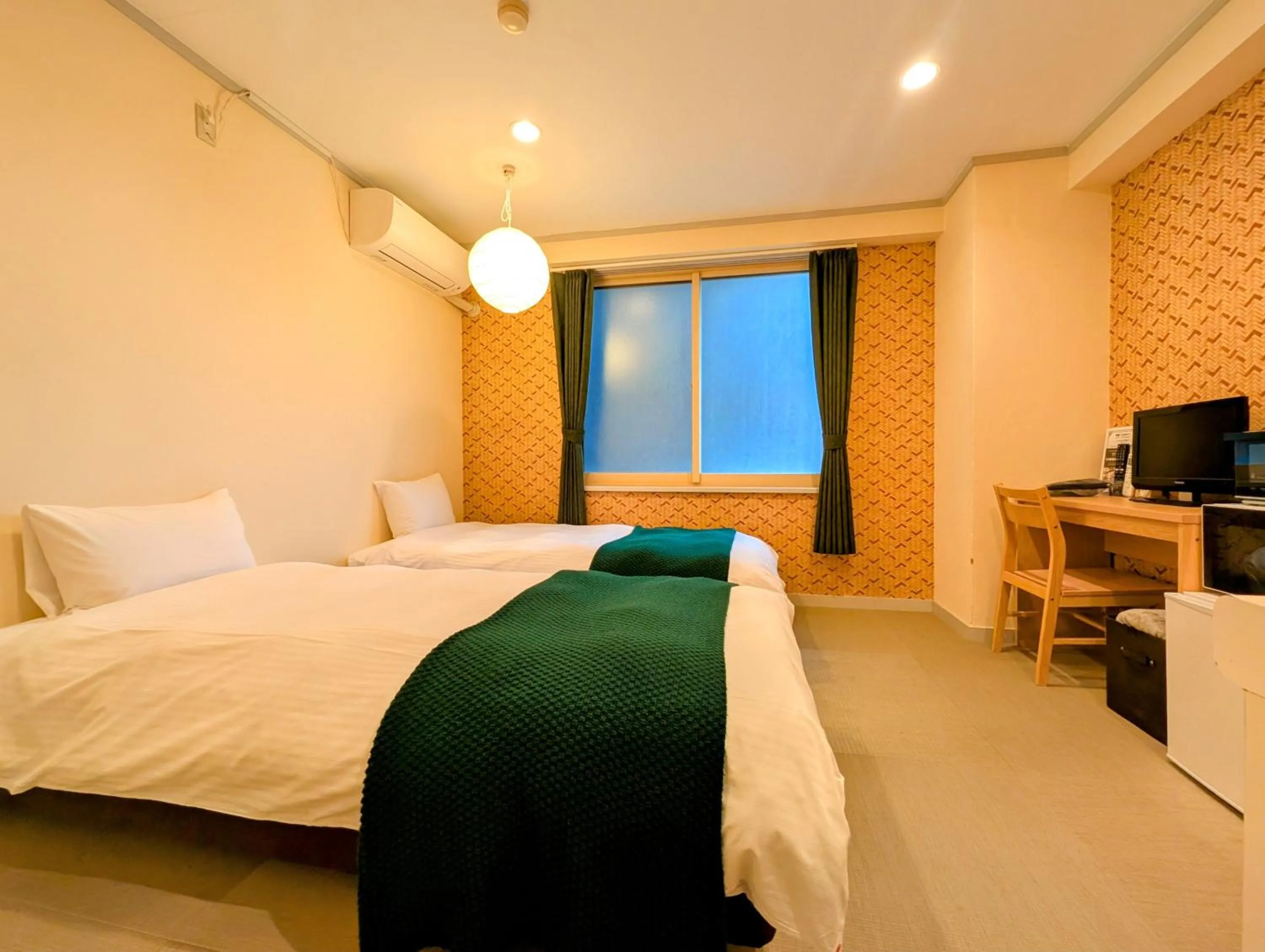 Photo of the whole room, Bed in Kanazawa Station Hotel