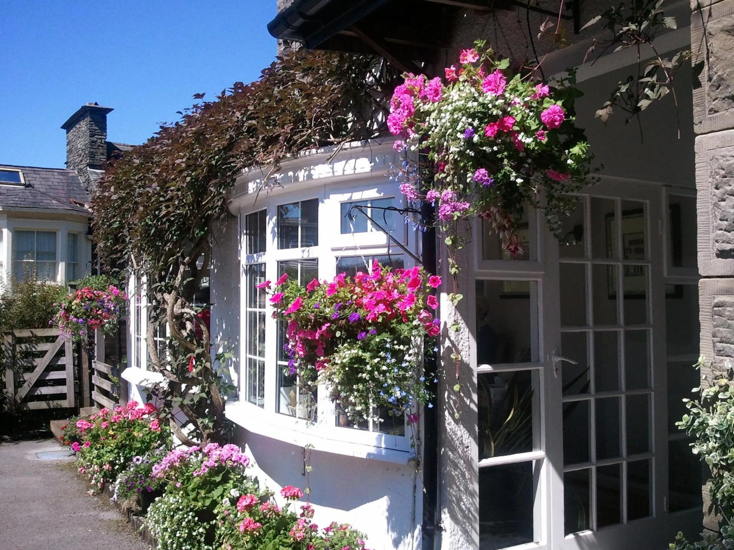 Facade/entrance in The Westbourne