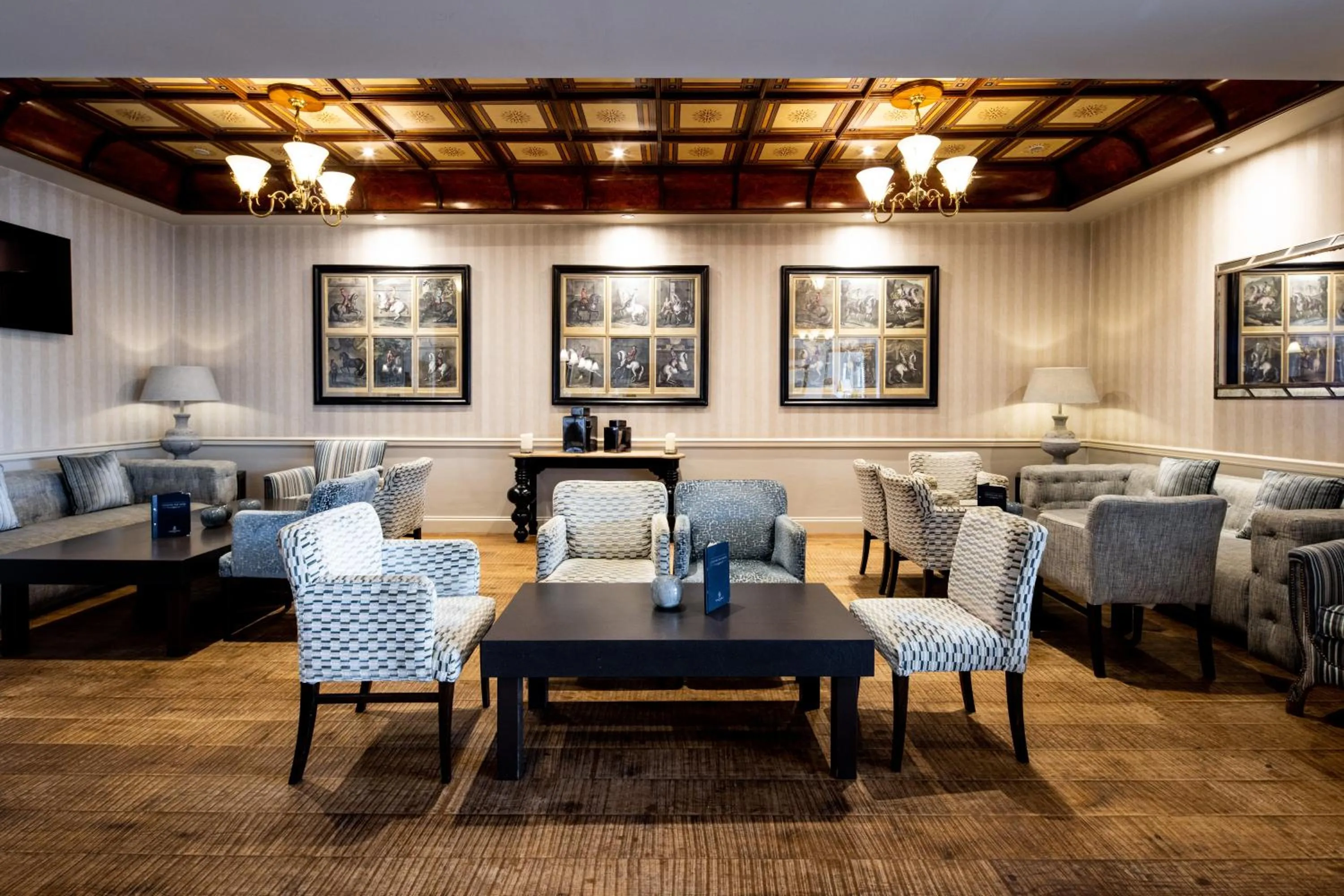 Lounge or bar in St Brelade's Bay Hotel