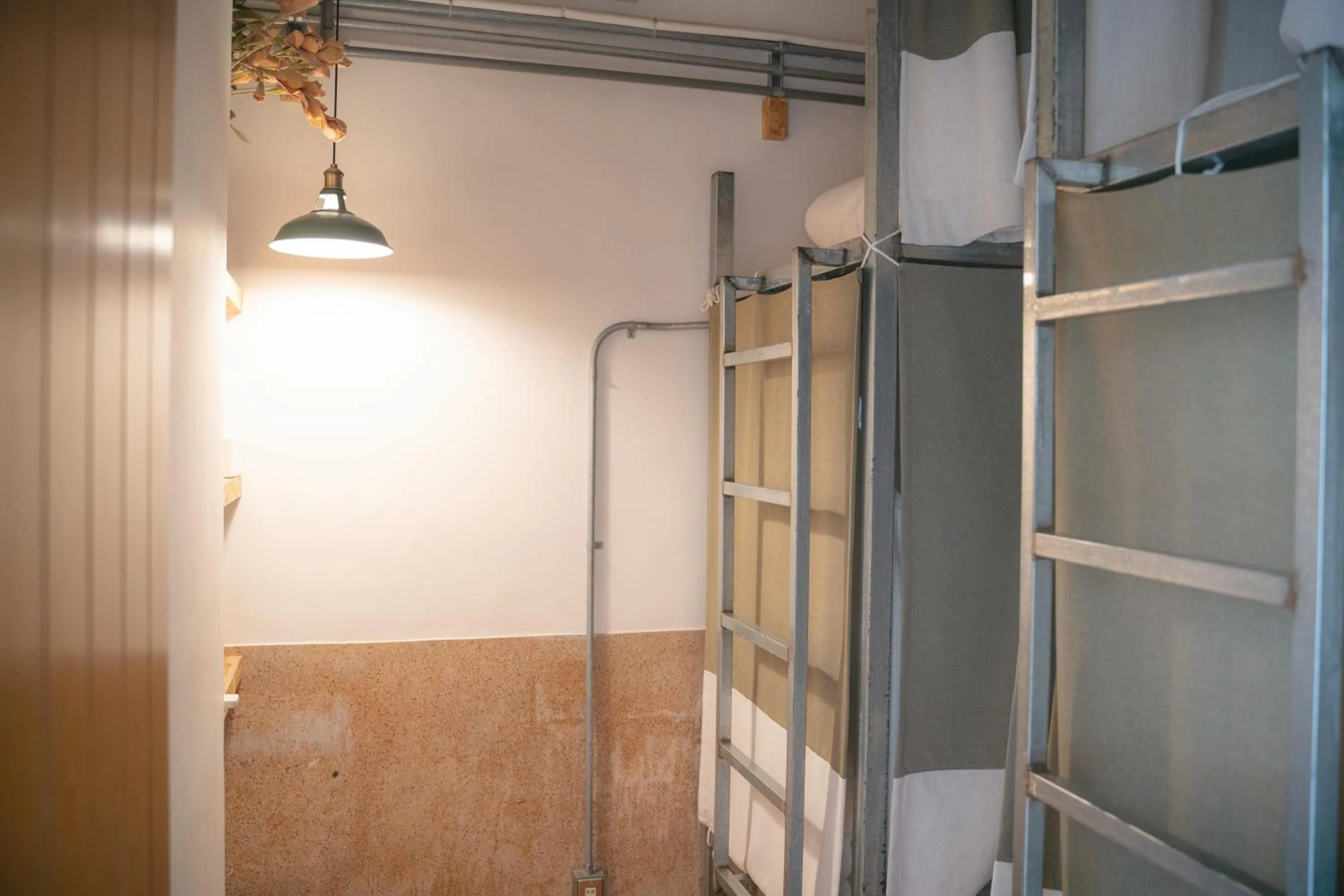 Photo of the whole room in 365.Hostel