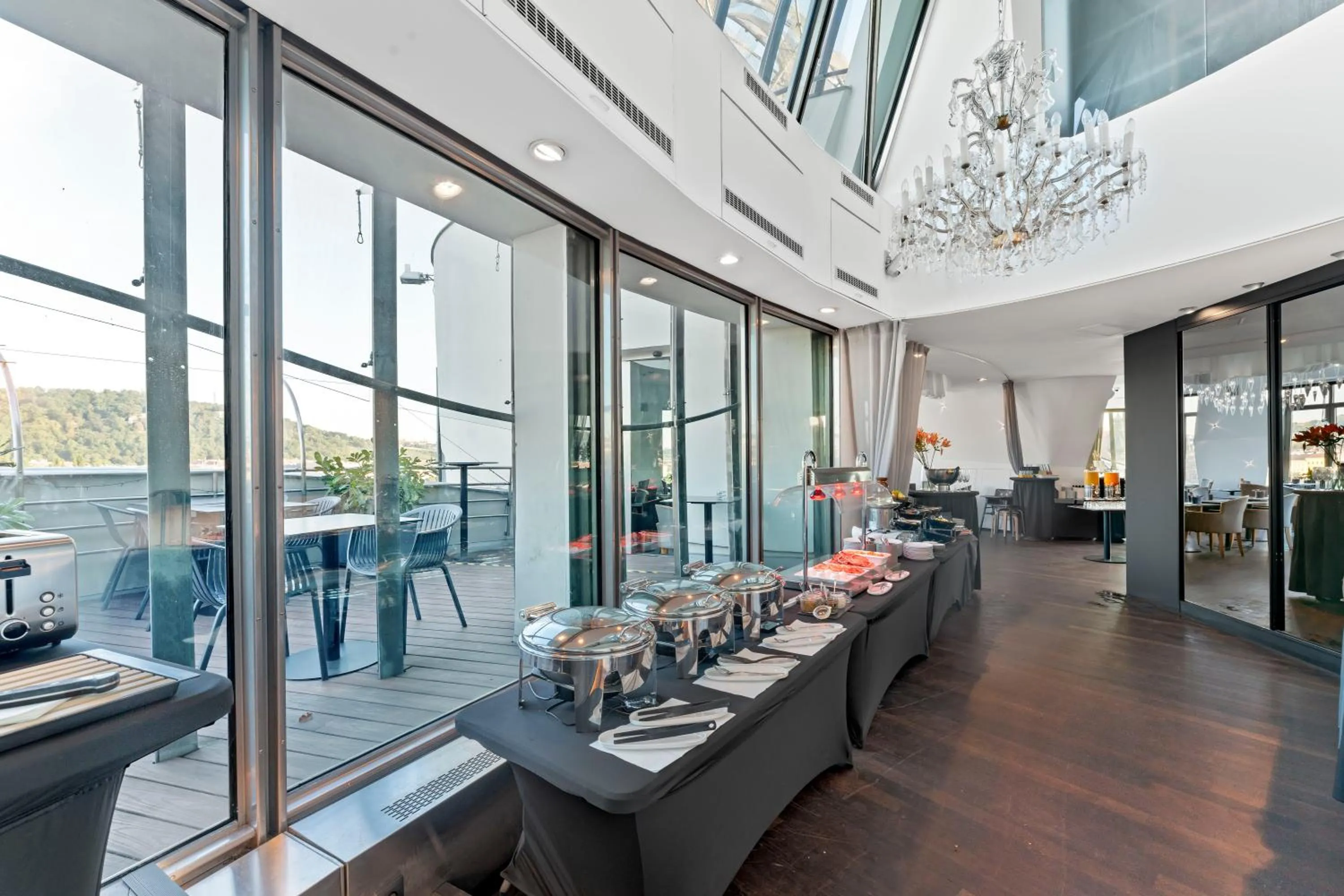 Breakfast in Dancing House - Tančící dům hotel