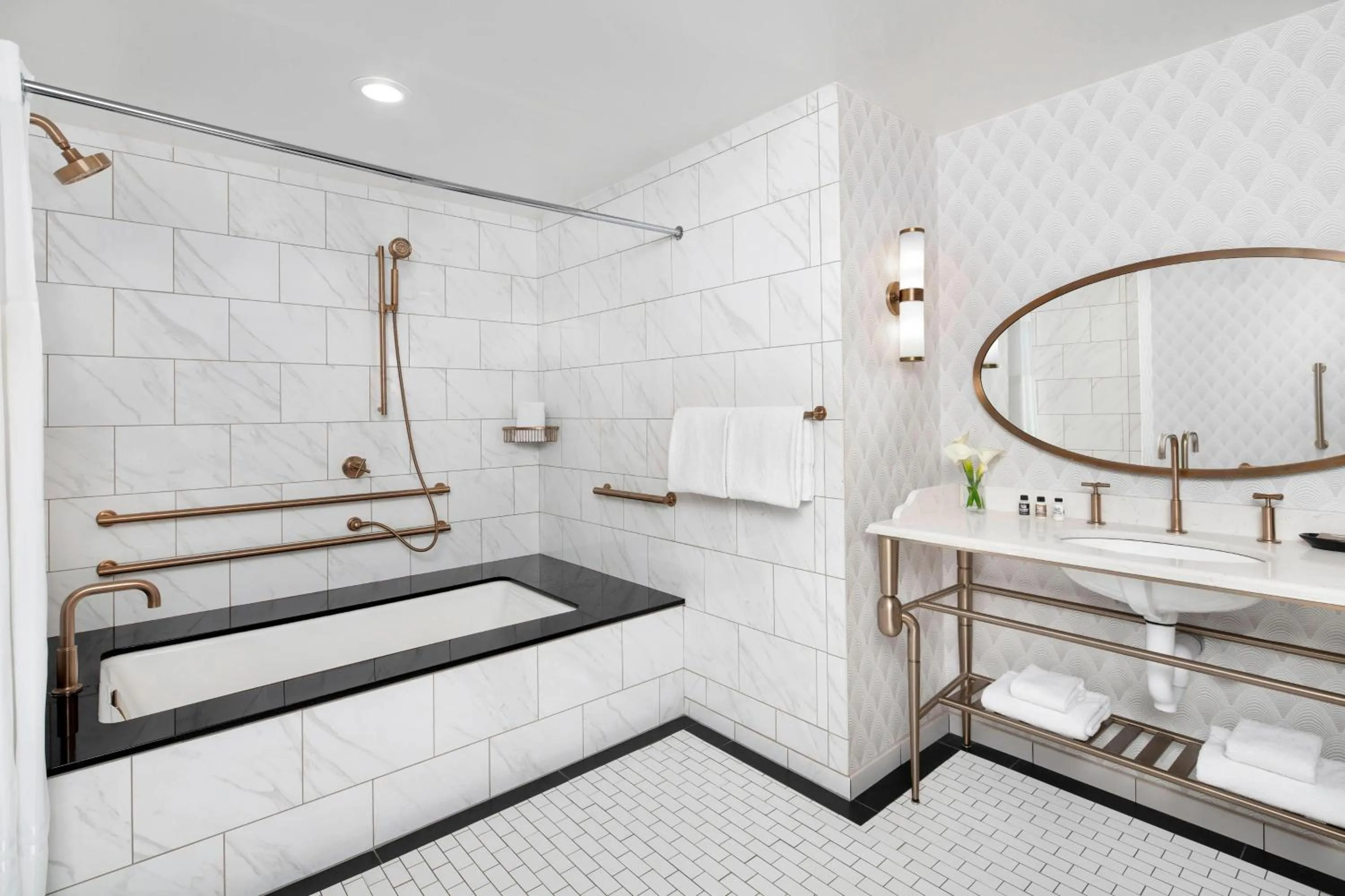 Bathroom, Bed in Hotel LeVeque, Autograph Collection