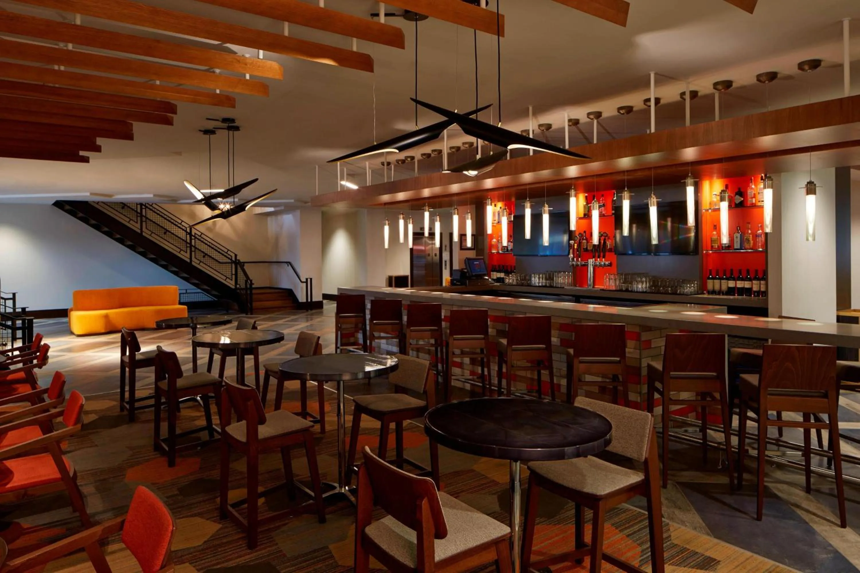 Lounge or bar in Courtyard by Marriott Lake George