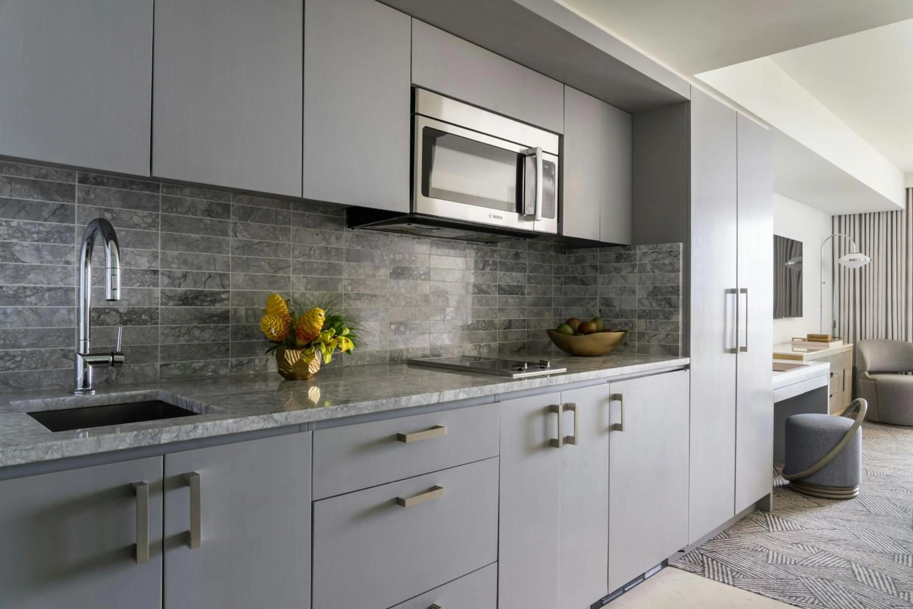 Kitchen or kitchenette in The Ritz-Carlton Residences, Waikiki Beach Hotel