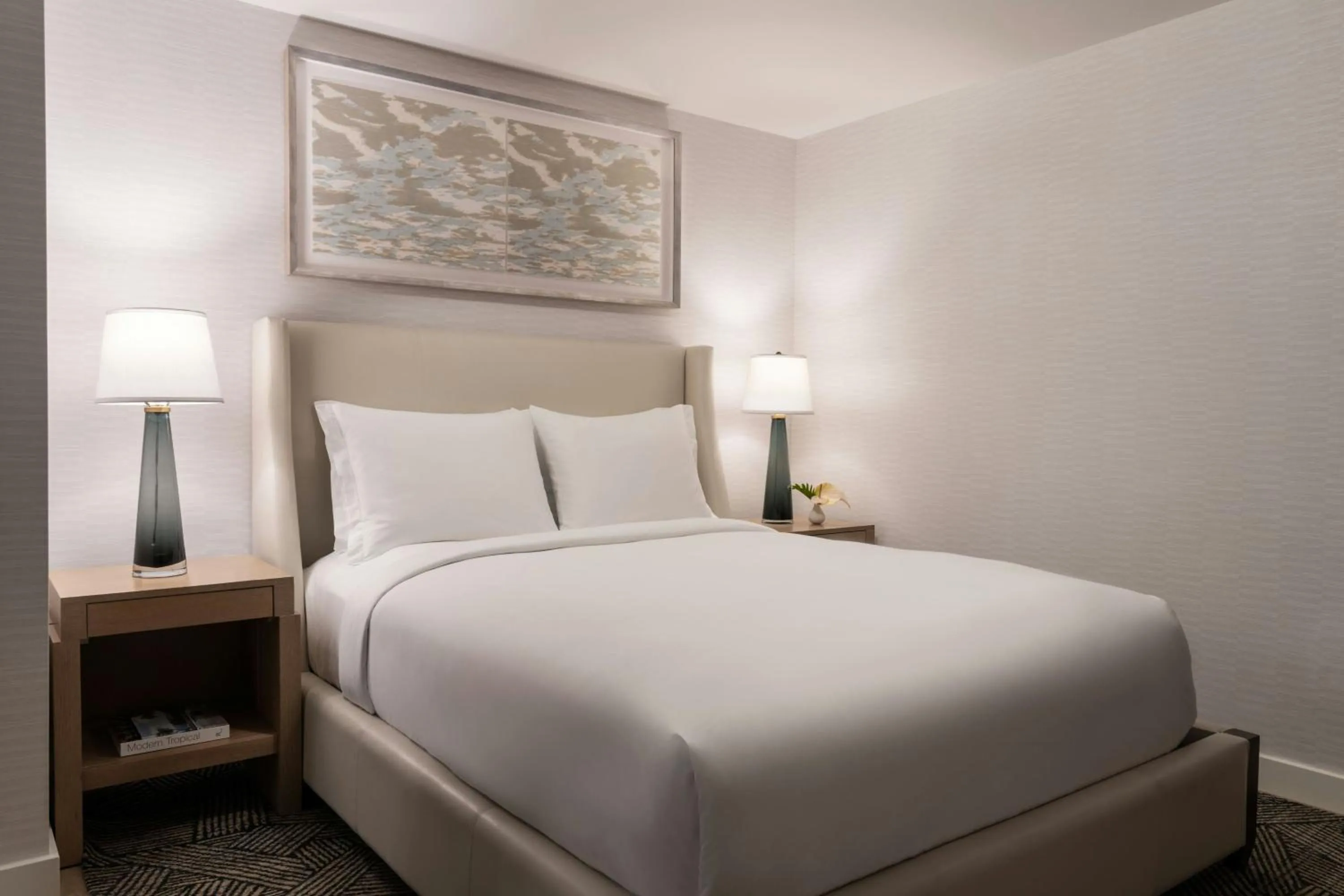 Bedroom, Bed in The Ritz-Carlton Residences, Waikiki Beach Hotel