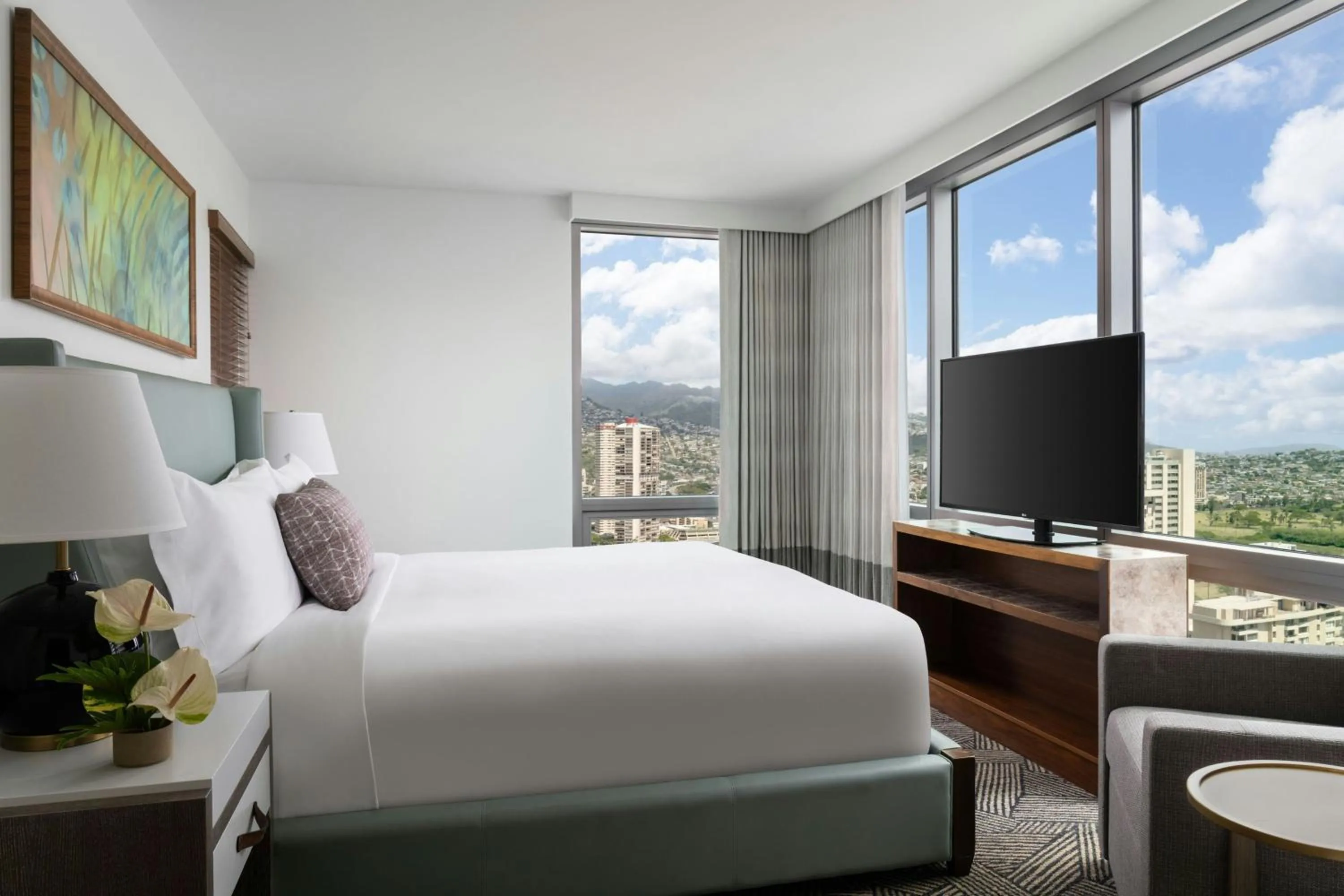 Bedroom, Bed in The Ritz-Carlton Residences, Waikiki Beach Hotel