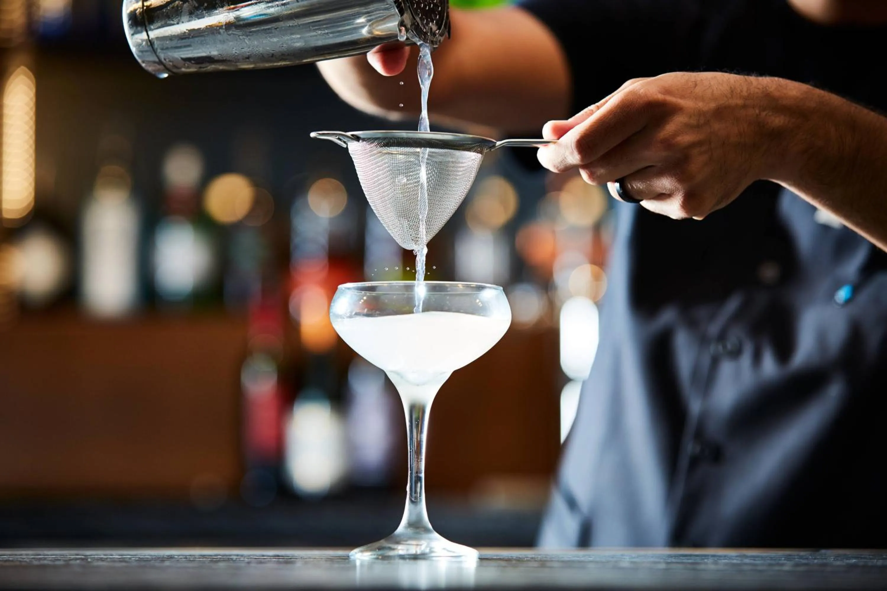 Lounge or bar in AC Hotel by Marriott Phoenix Tempe/Downtown