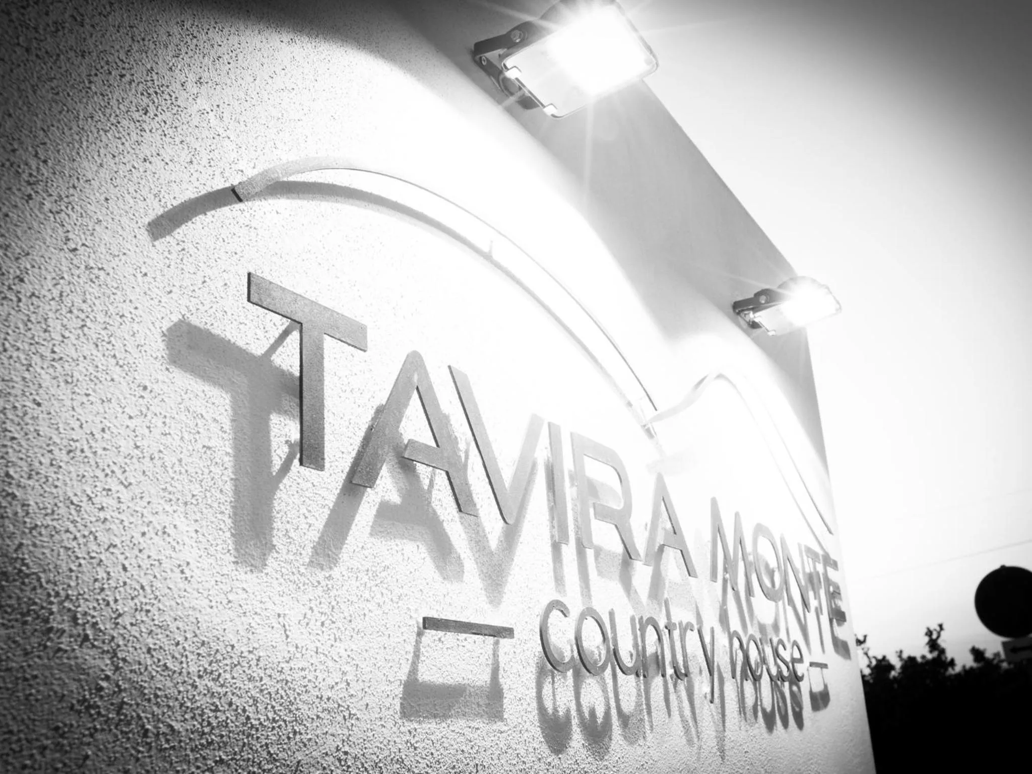 Facade/entrance in Tavira Monte
