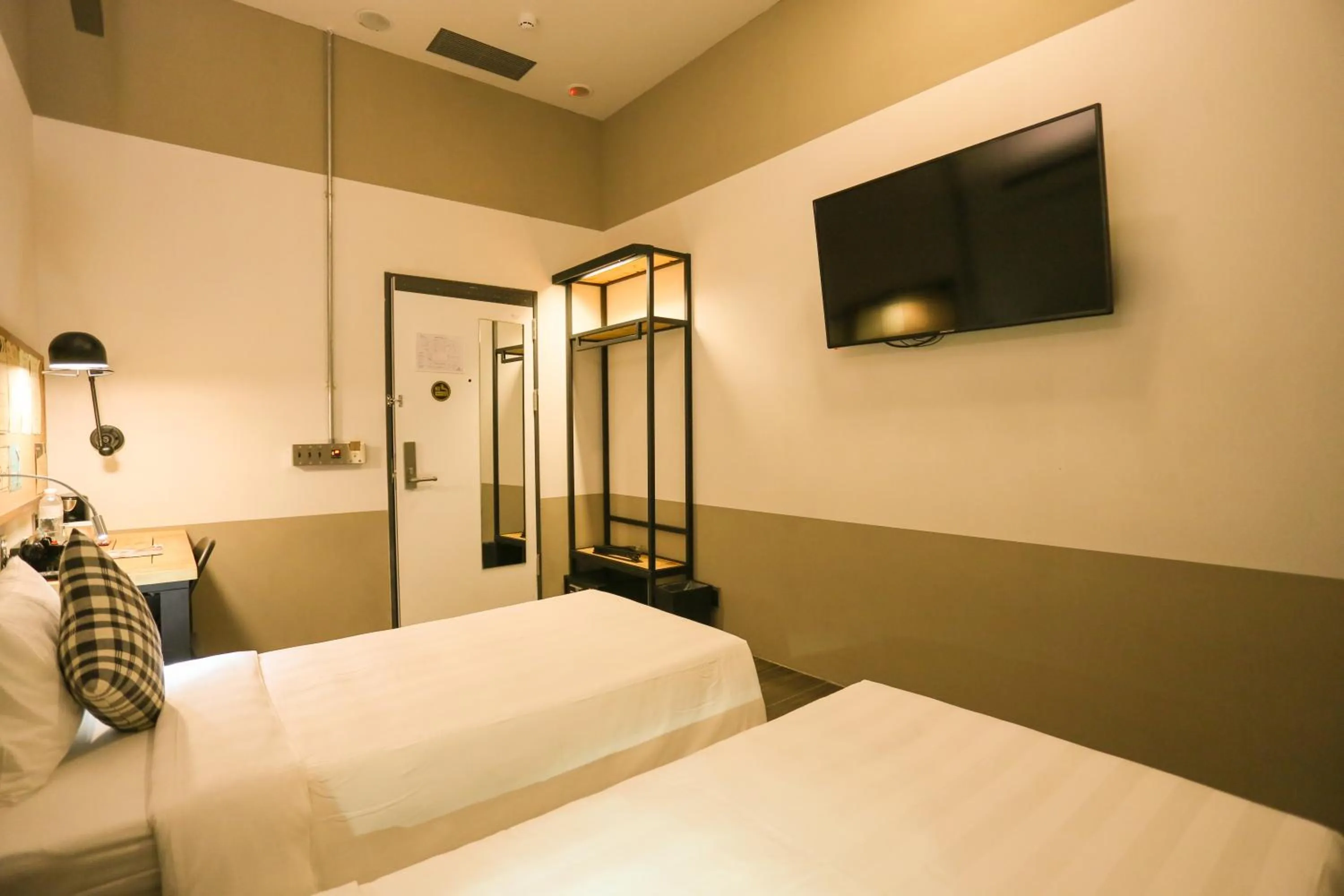 Photo of the whole room, Bed in Hotel PaPa Whale