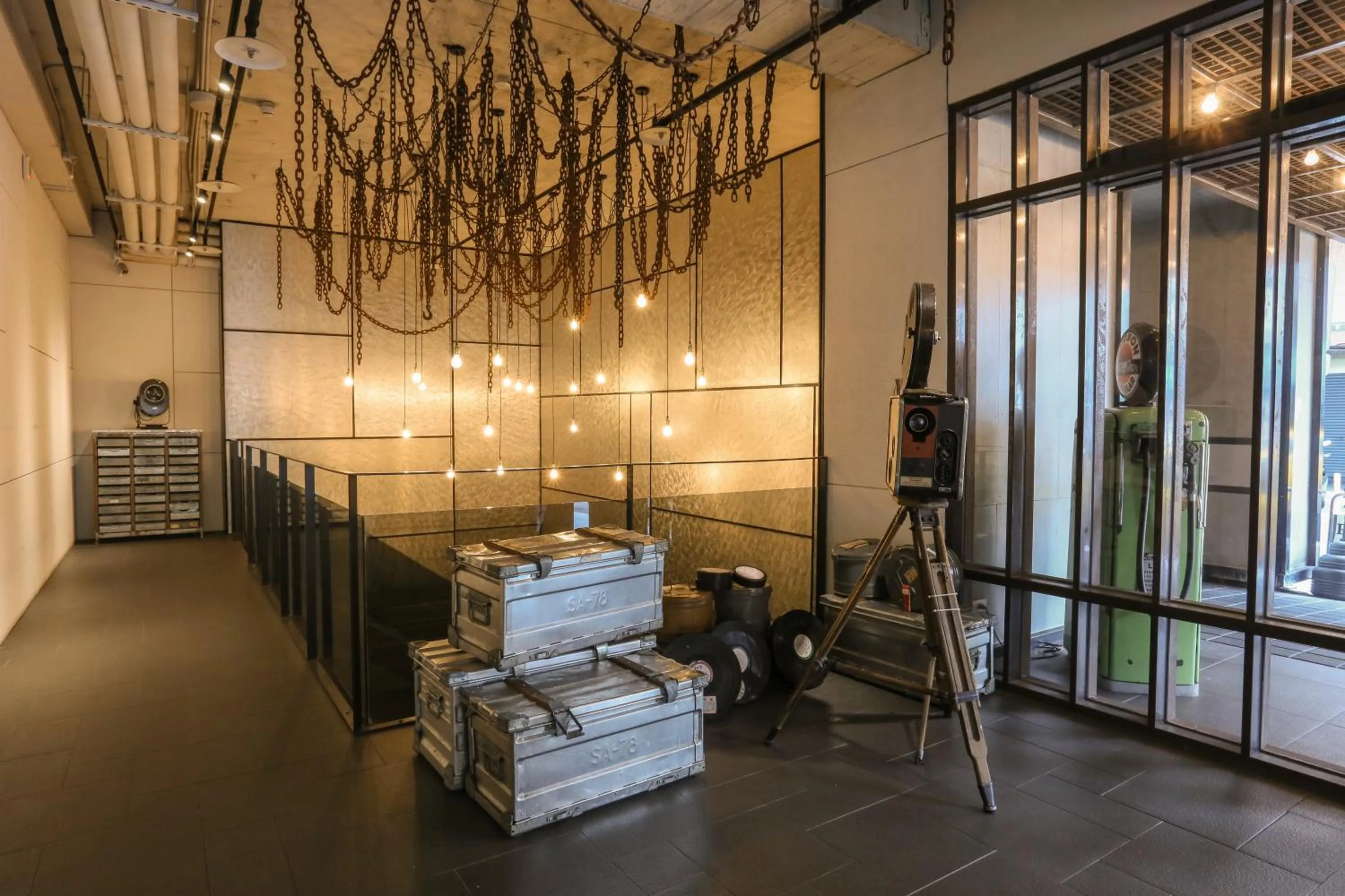 Facade/entrance in Hotel PaPa Whale