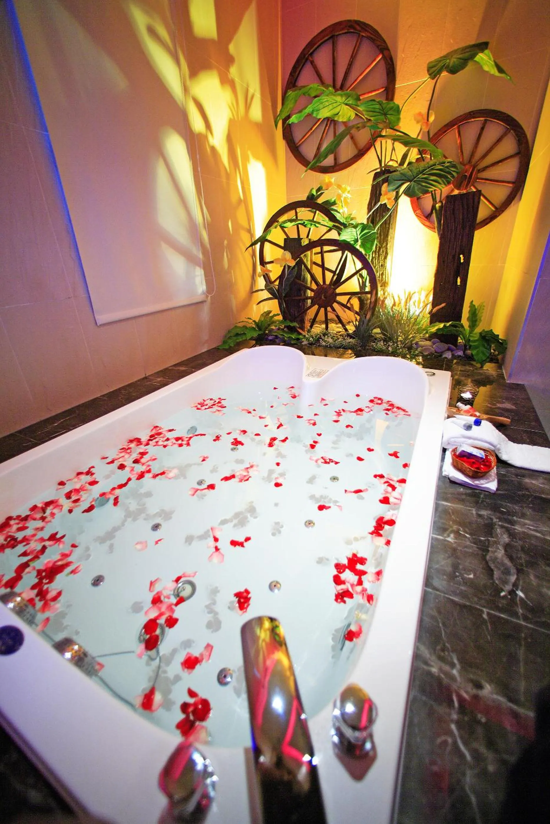 Bathroom in Blue Coast Spa Motel